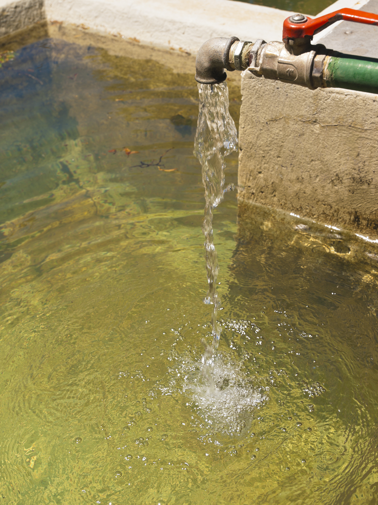 饮用水中毒：症状、预防及安全饮水指南