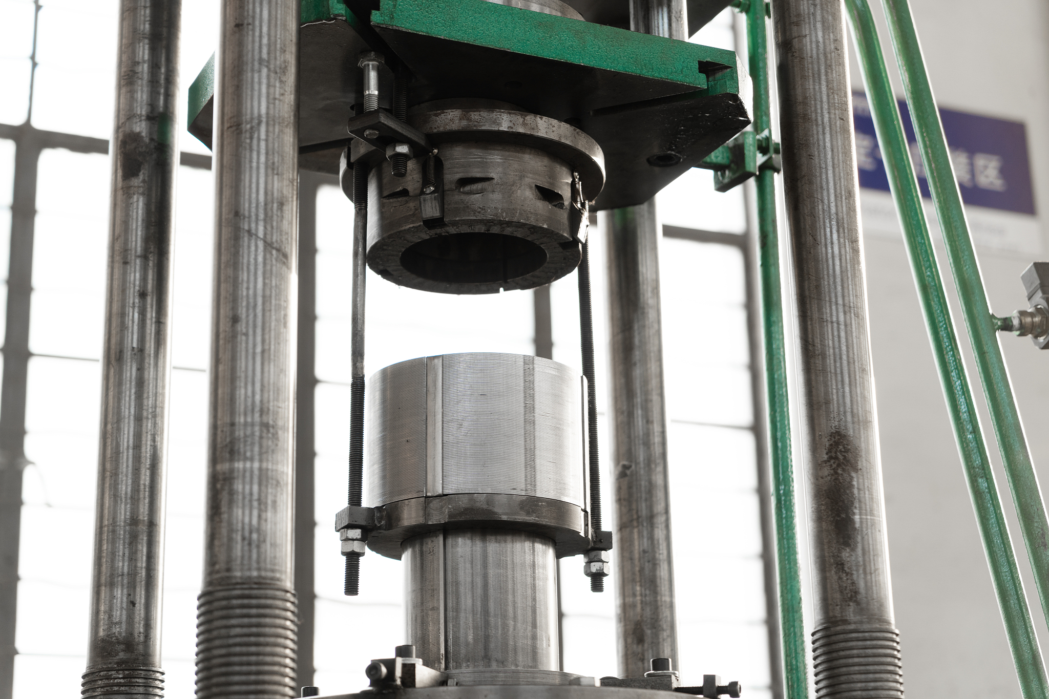 国内矿井提升机的发展情况