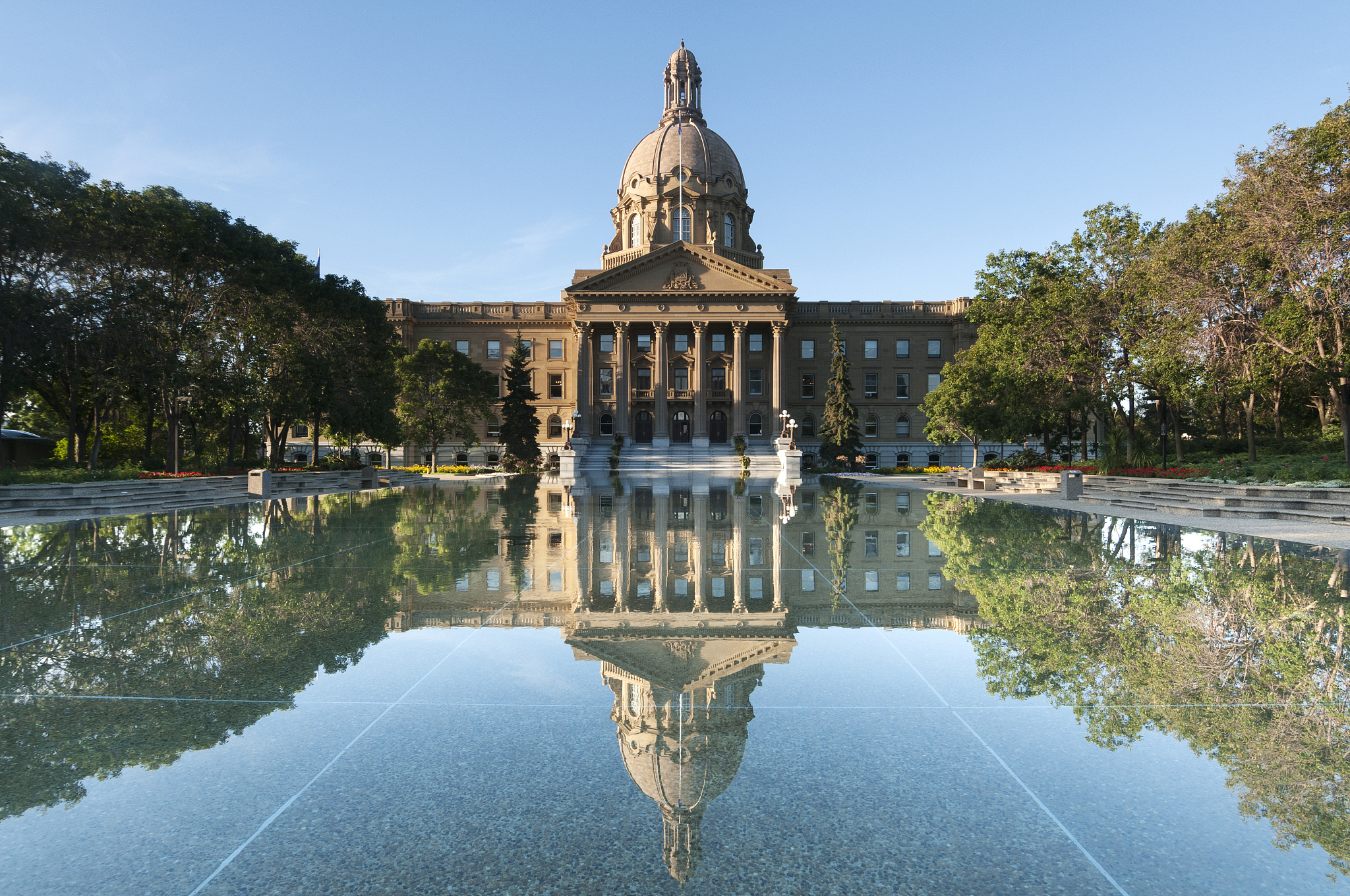 alberta legislative building
