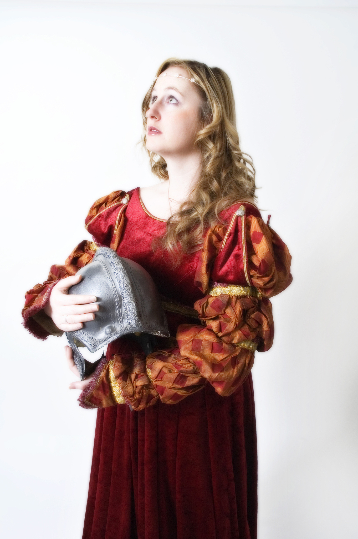 victorian girl crying for her warrior