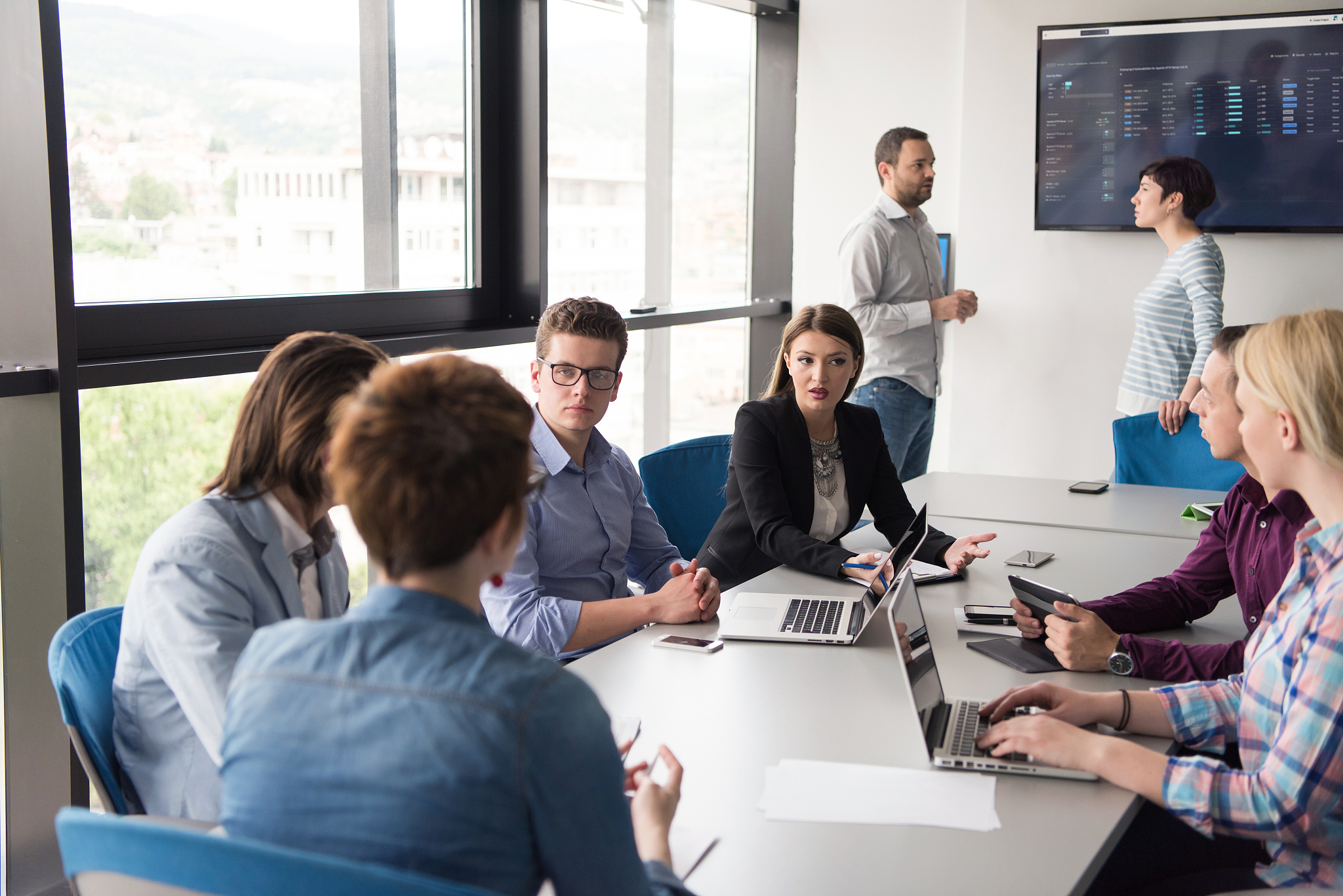 group of business people discussing business plan  in the office