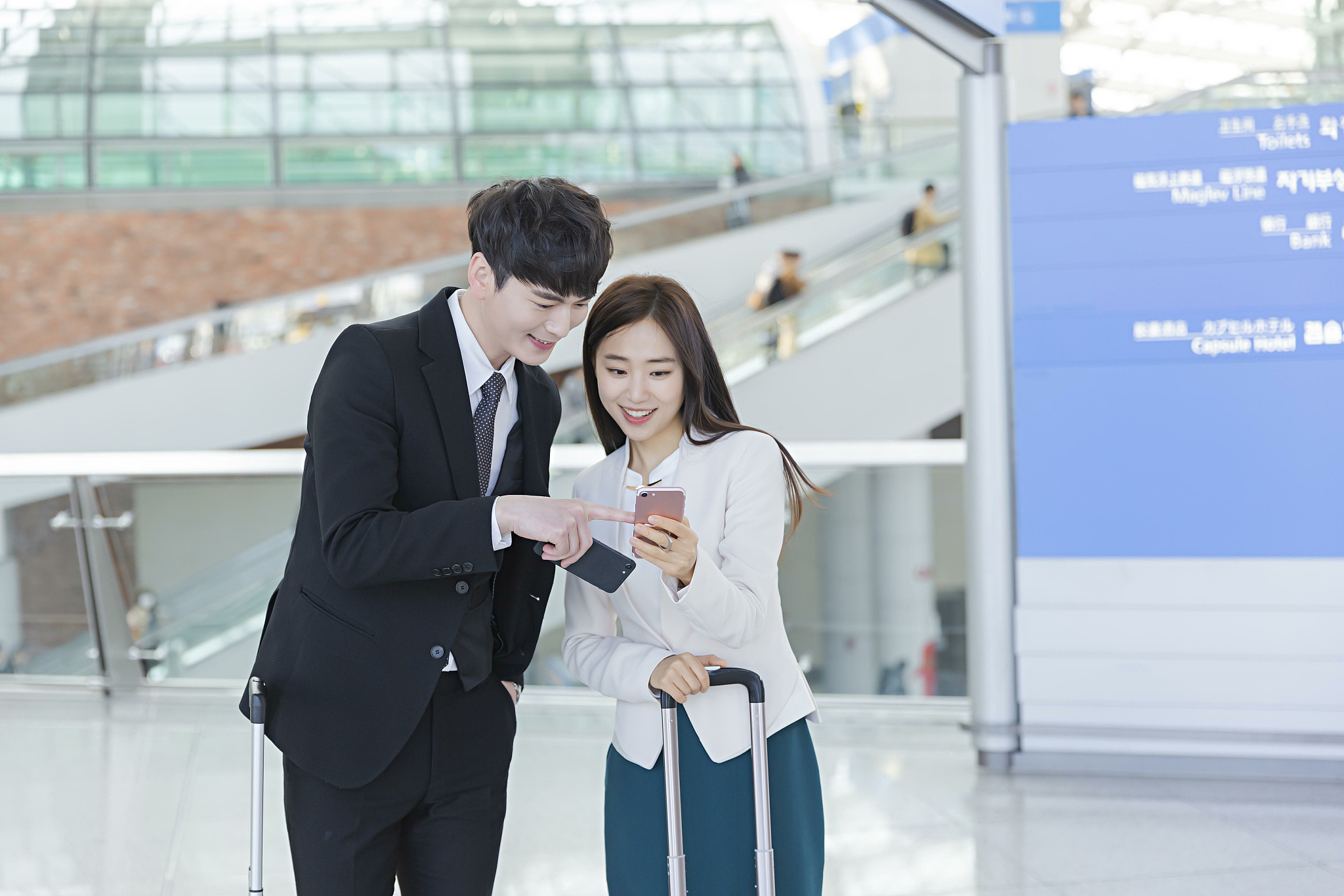 李钟硕女友曝光！与李智雅甜蜜相恋，两人爱情故事大揭秘