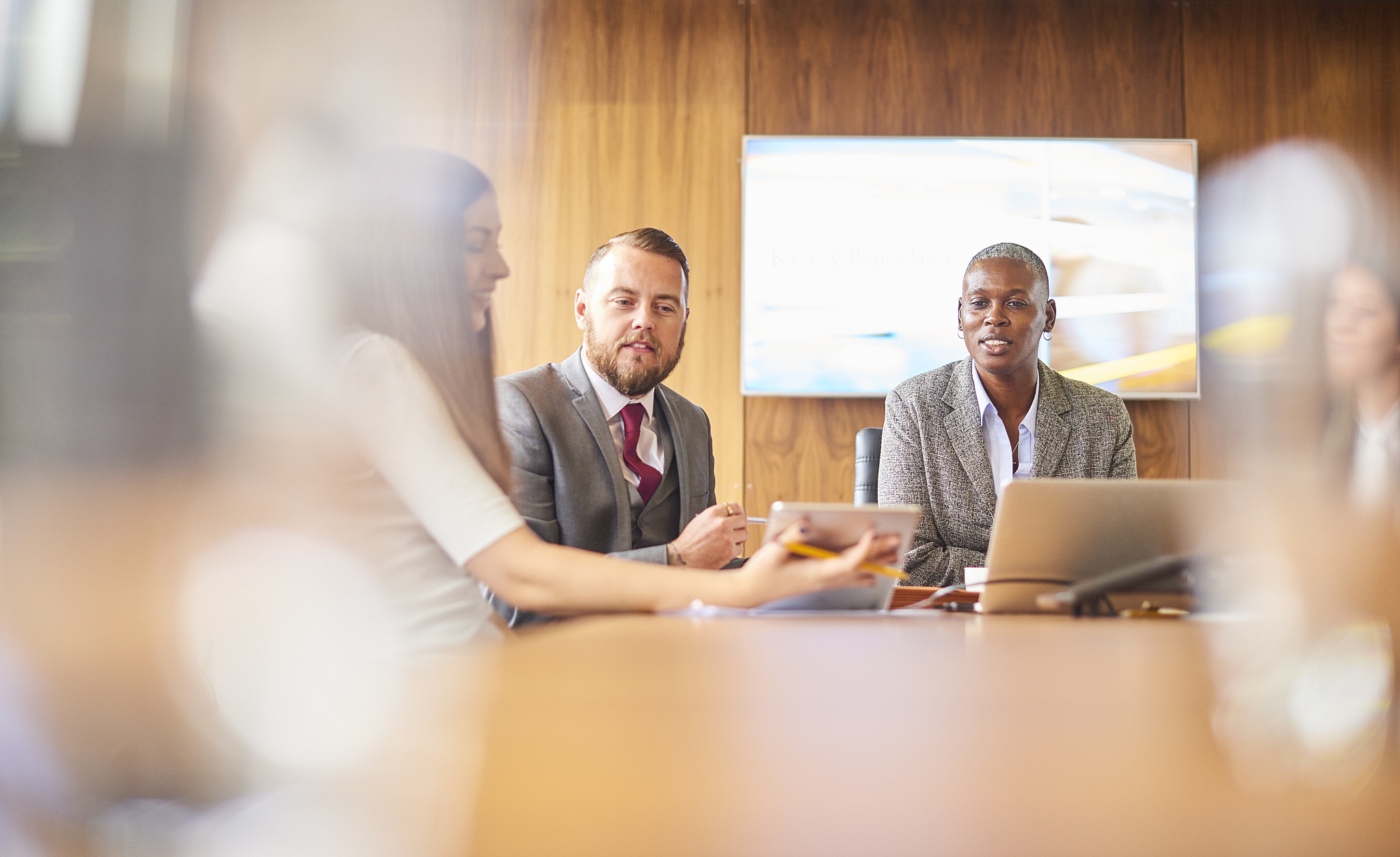 写一篇单位考核意见