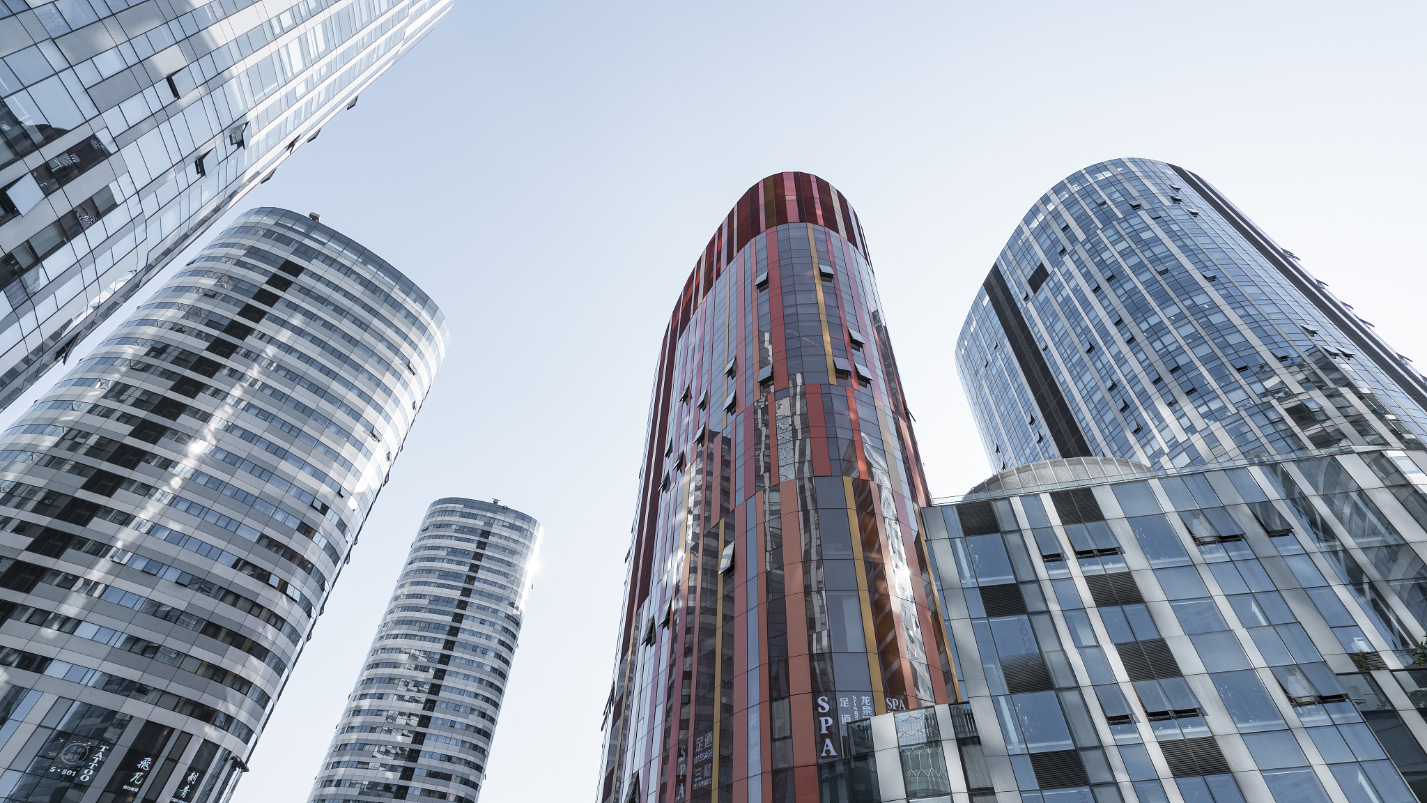 以一线城市甲级写字楼如何降本增效为研究题目模拟写一份硕士毕业论文的开题报告