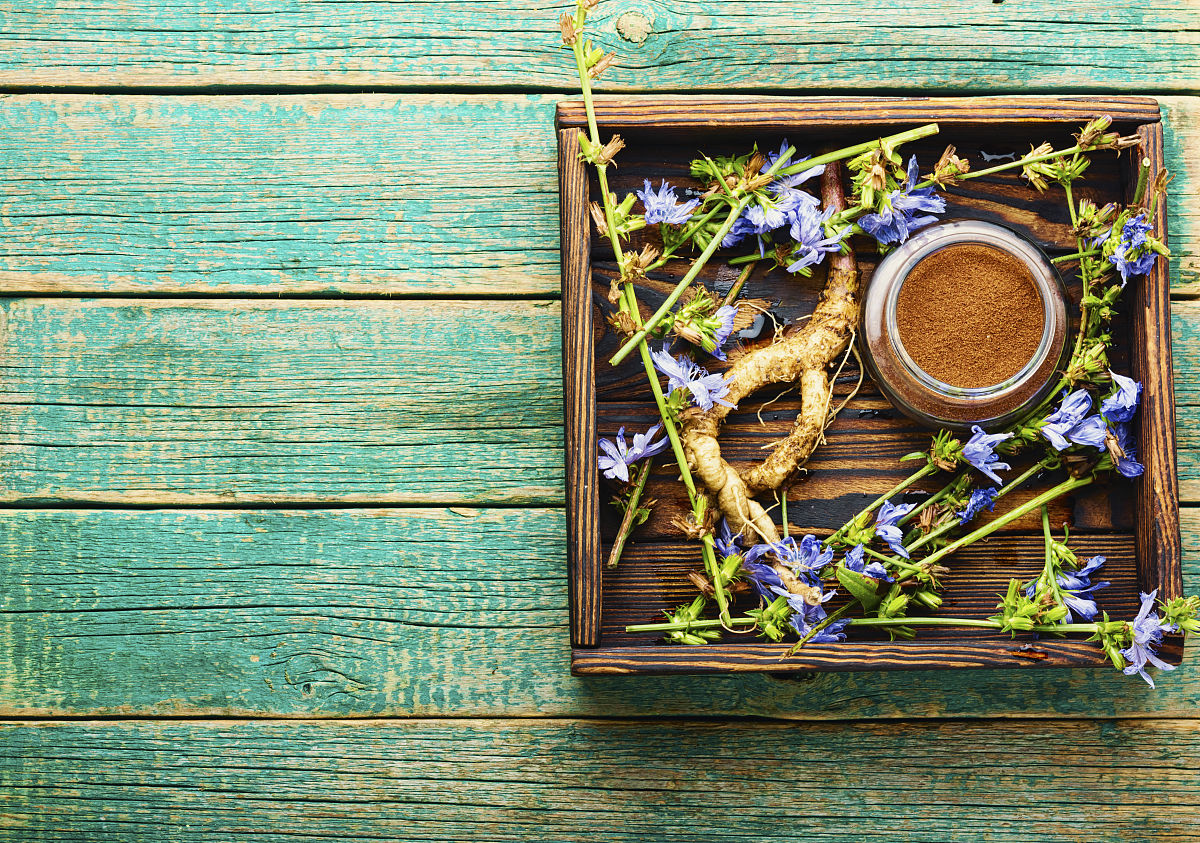 塞隆风湿酒能治疗慢性风湿性关节炎吗？