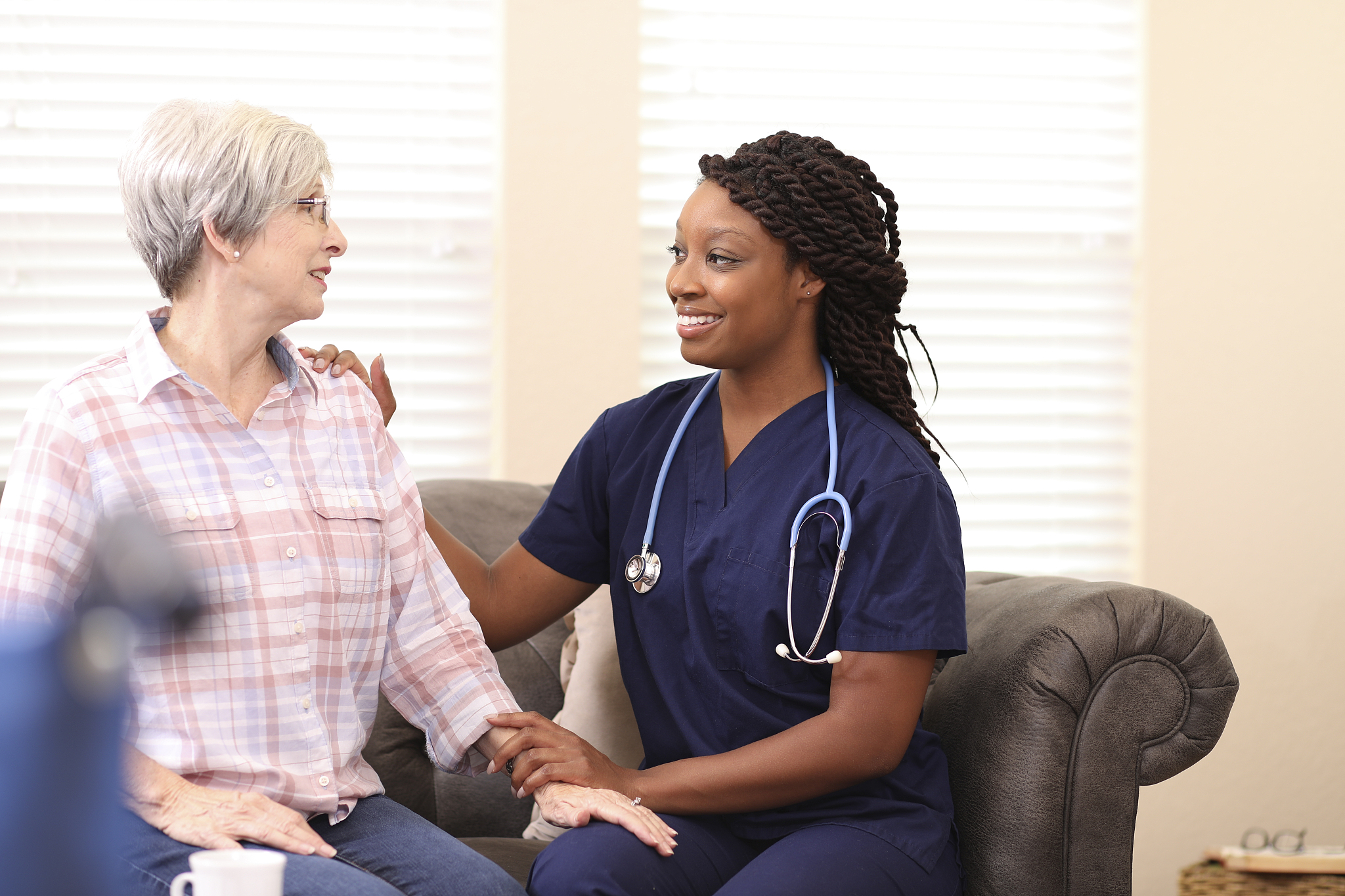 重庆初中生读卫校能当护士吗？ -  卫校招生详解