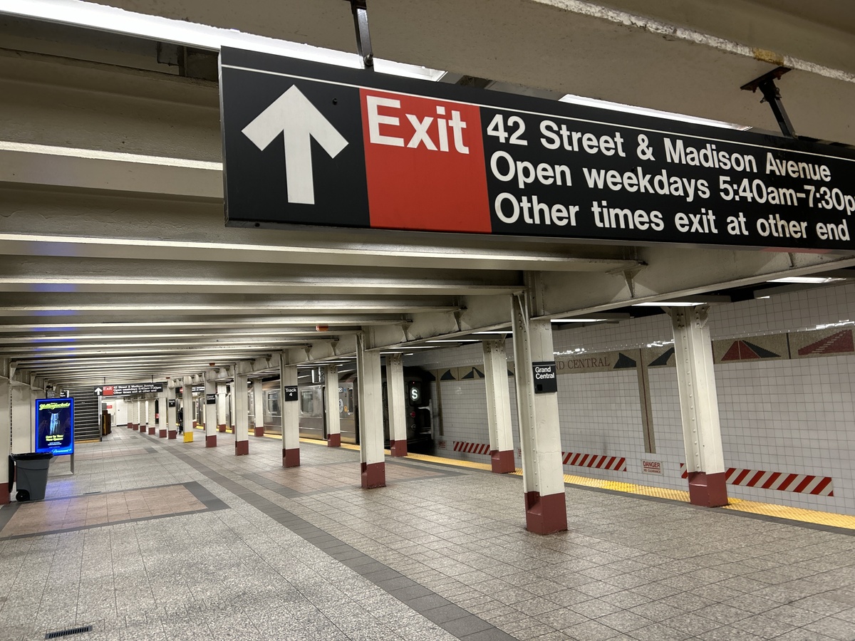 白云机场T1航站楼接人停车指南：哪个停车场最方便？