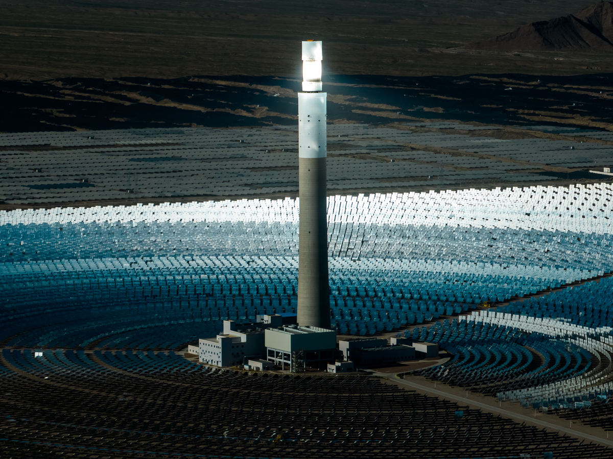 请润色and the total installed capacity of wind and solar power will be up to more than 22 billion kilowatts