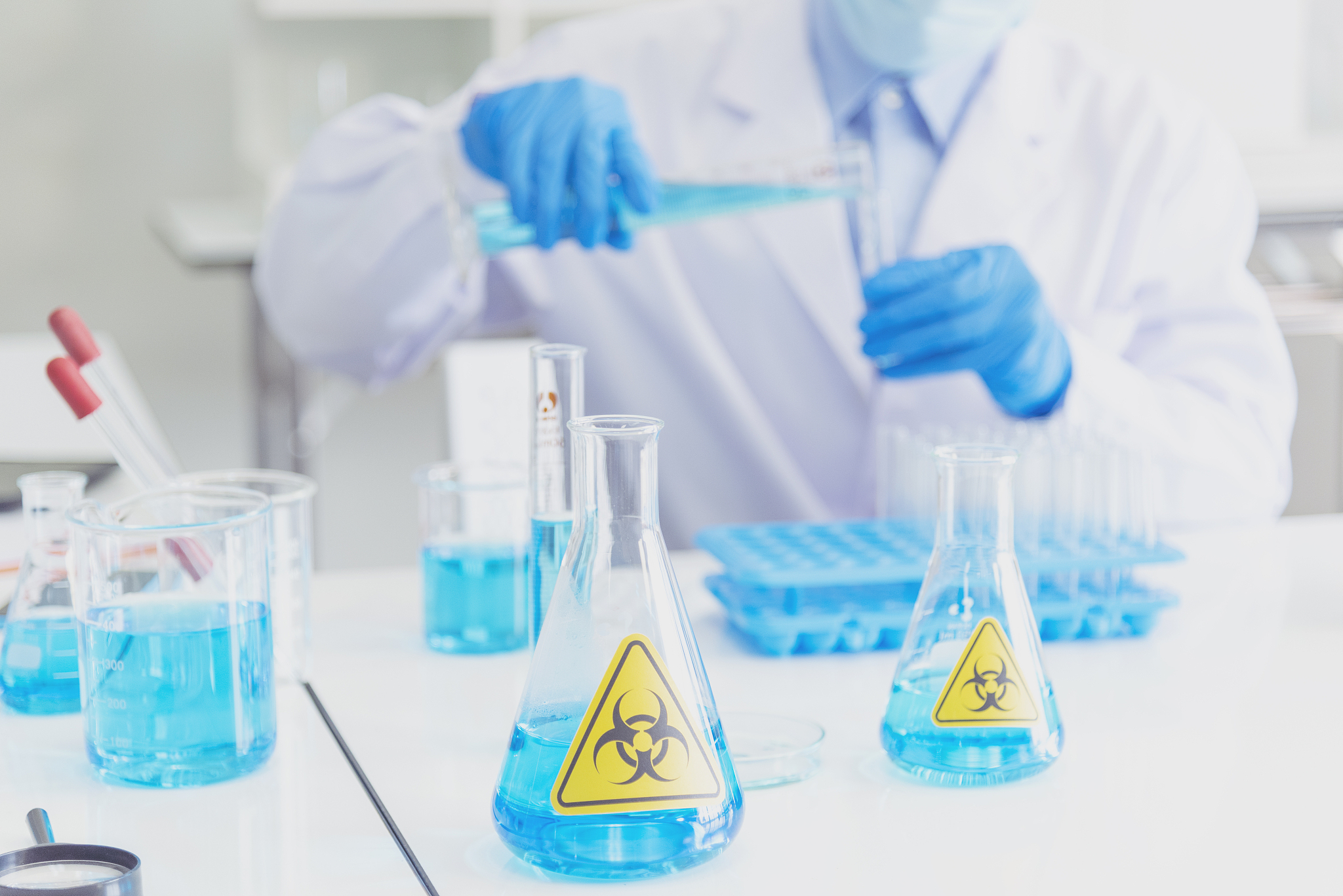 同位素预测：解析样品来源、环境变化和化学反应