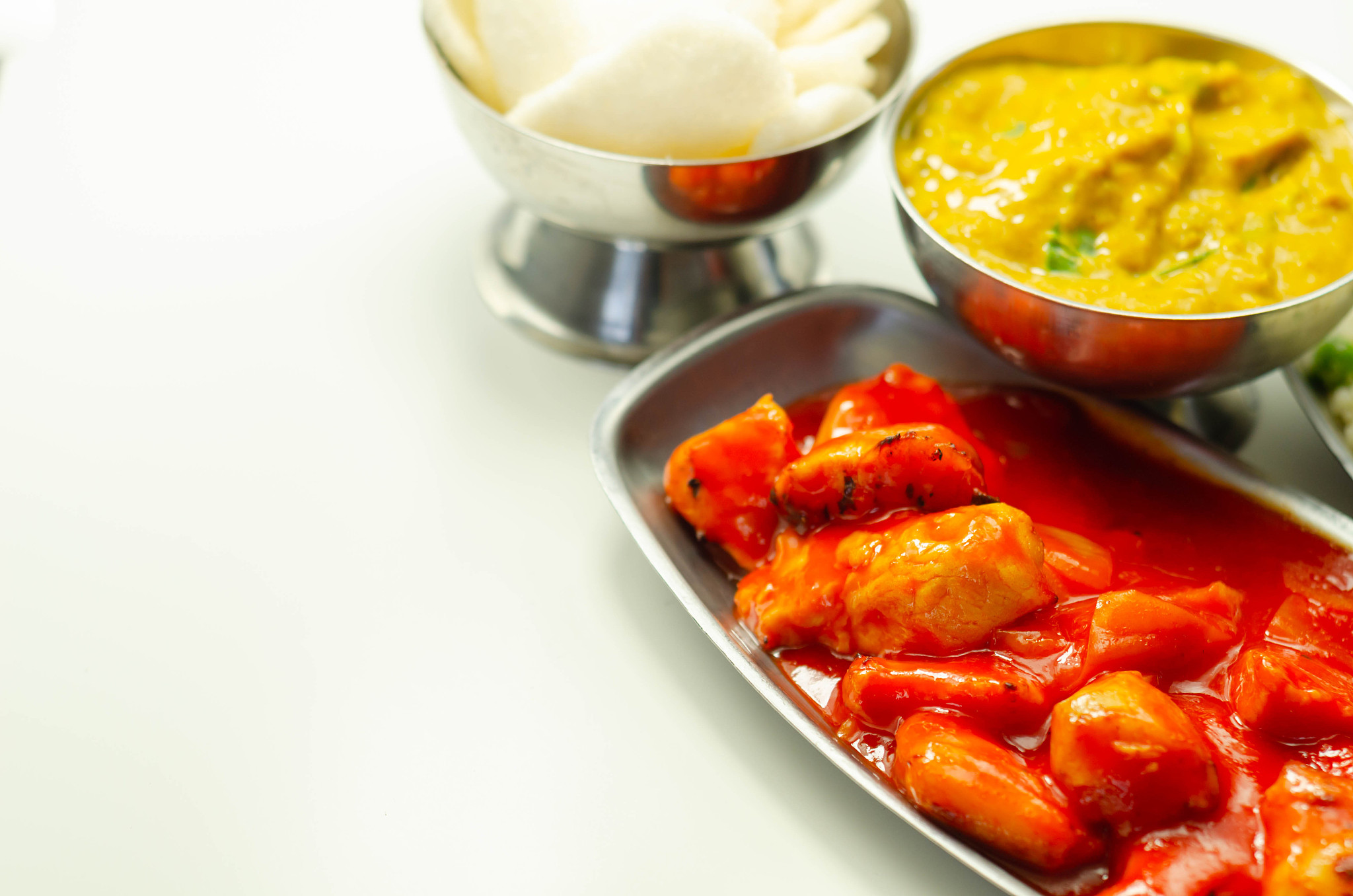 chinese set,  chicken curry, sweet and sour chicken served with 