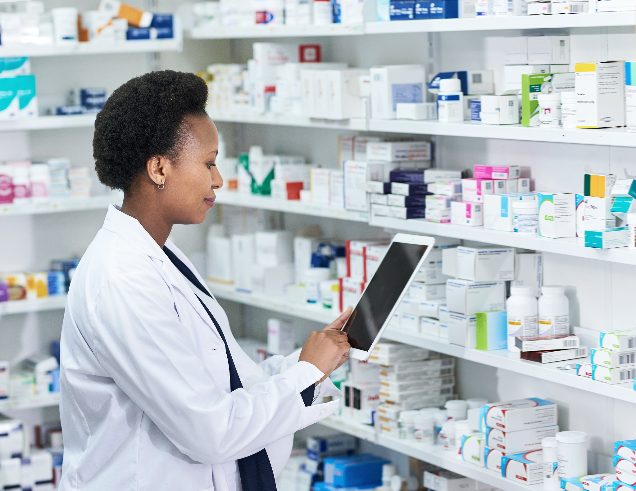 重庆三峡医药高等专科学校专业设置及未来医药发展方向