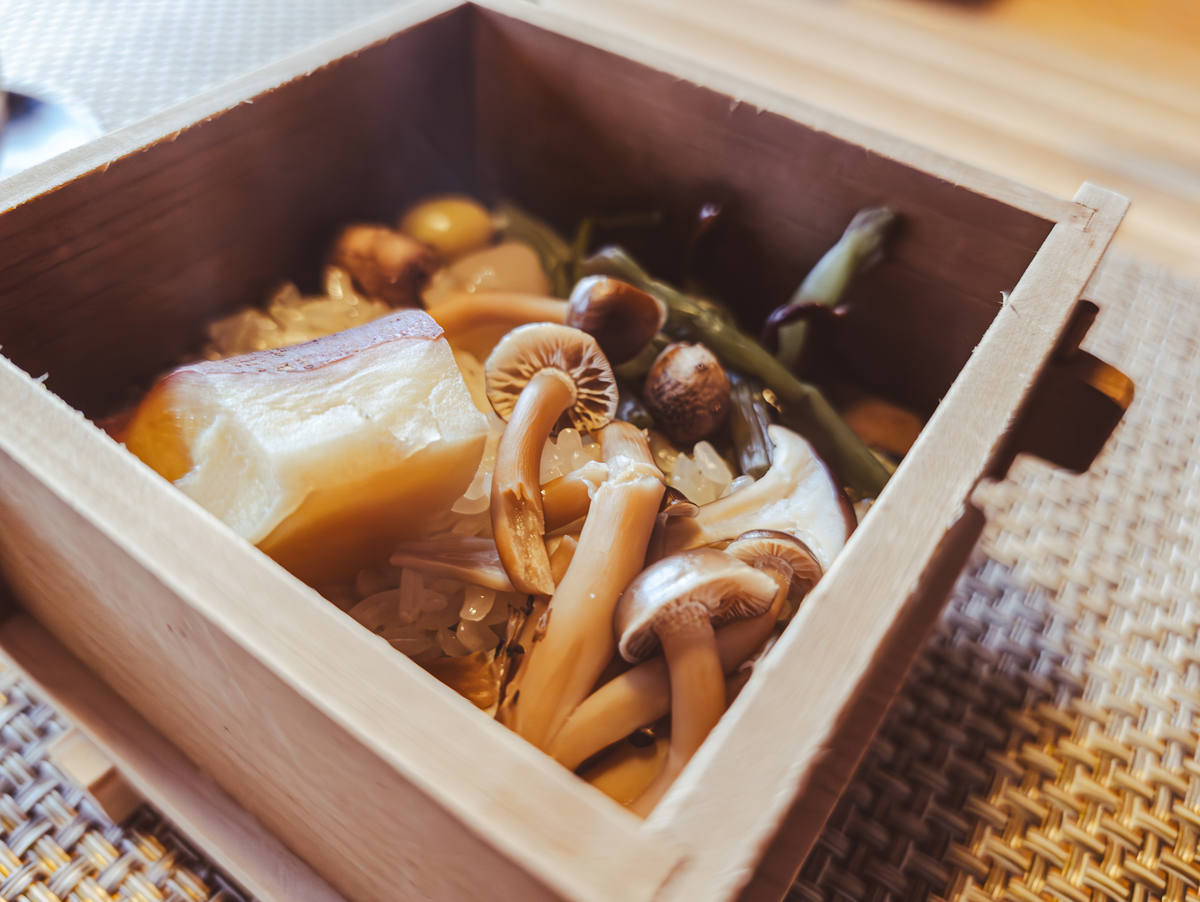 松茸炖多久才好吃？最佳时间和烹饪技巧