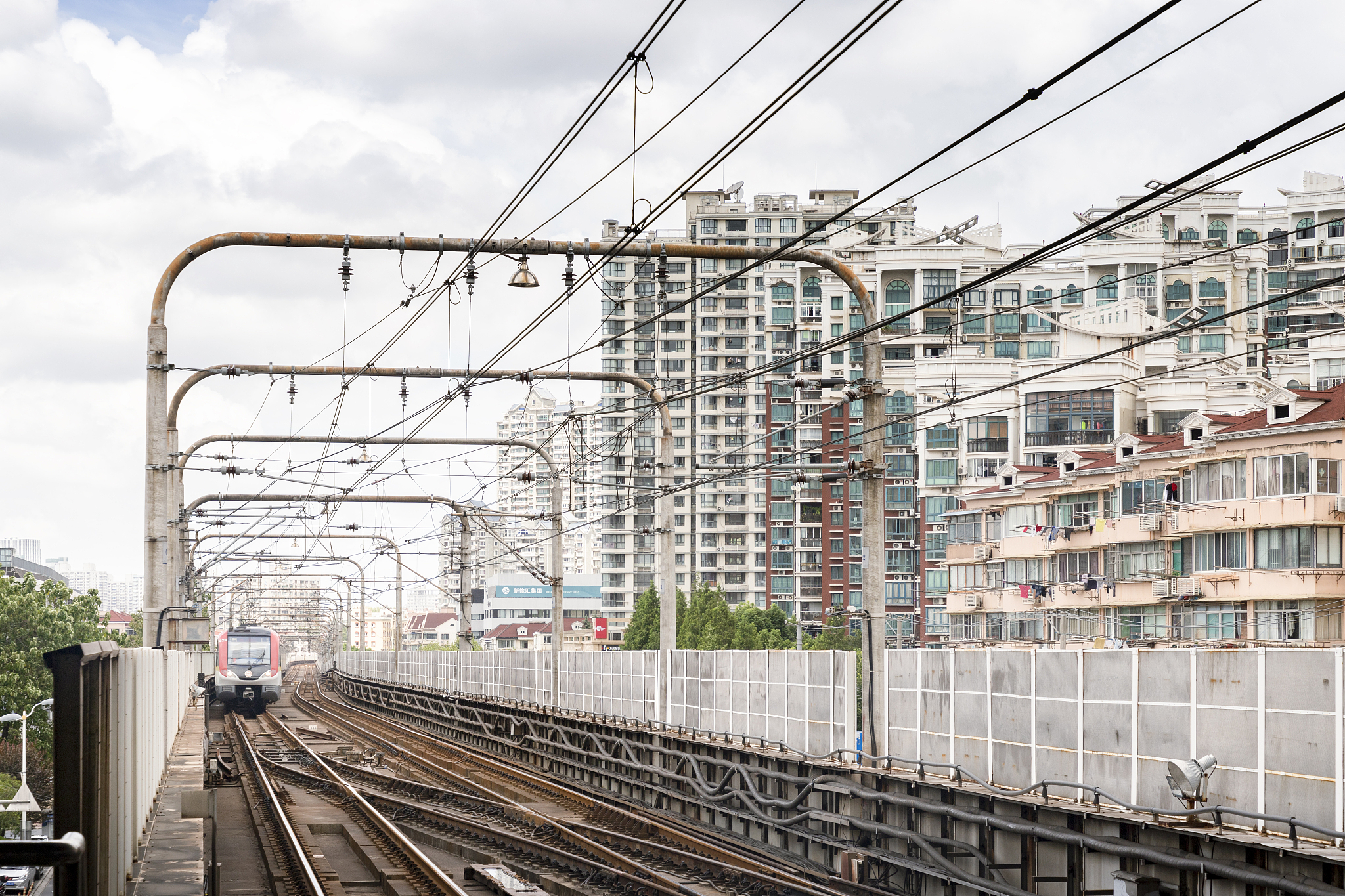 地铁专业大专生英语课程：轨道交通供配电与接触网检修专业英语