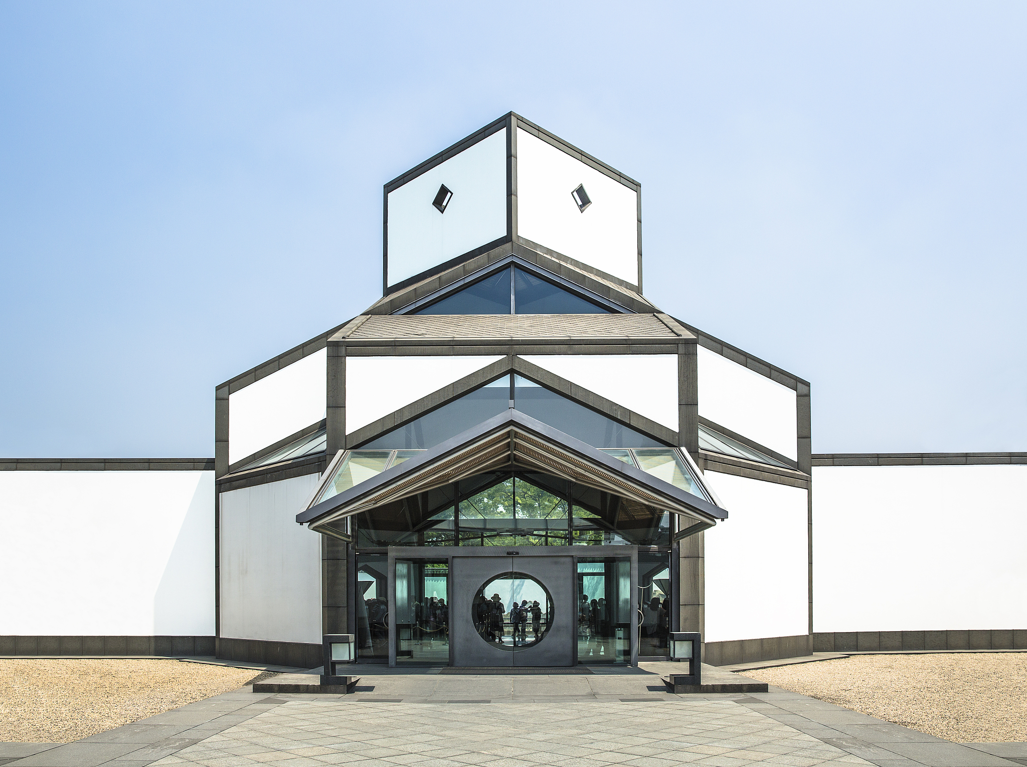 老中式建筑设计方案：历史、风格与元素解读