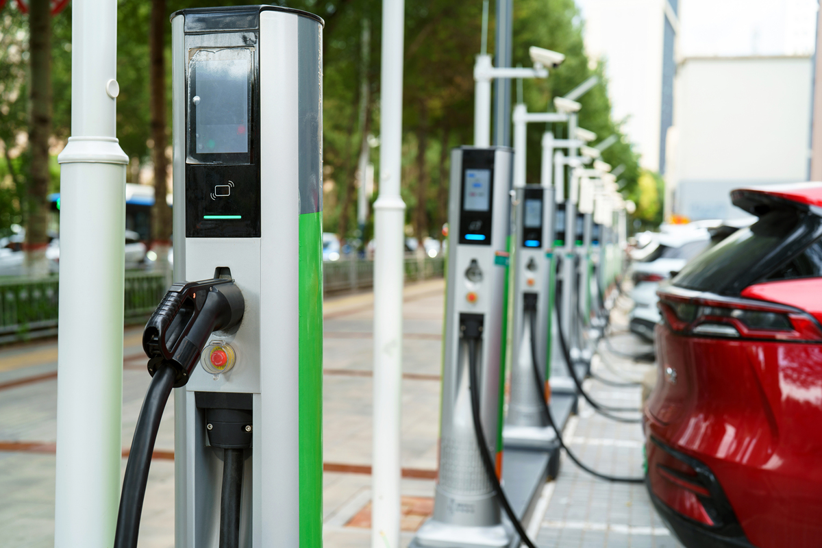 都市馨园电动车充电桩首批20个通电，居民充电更便捷！