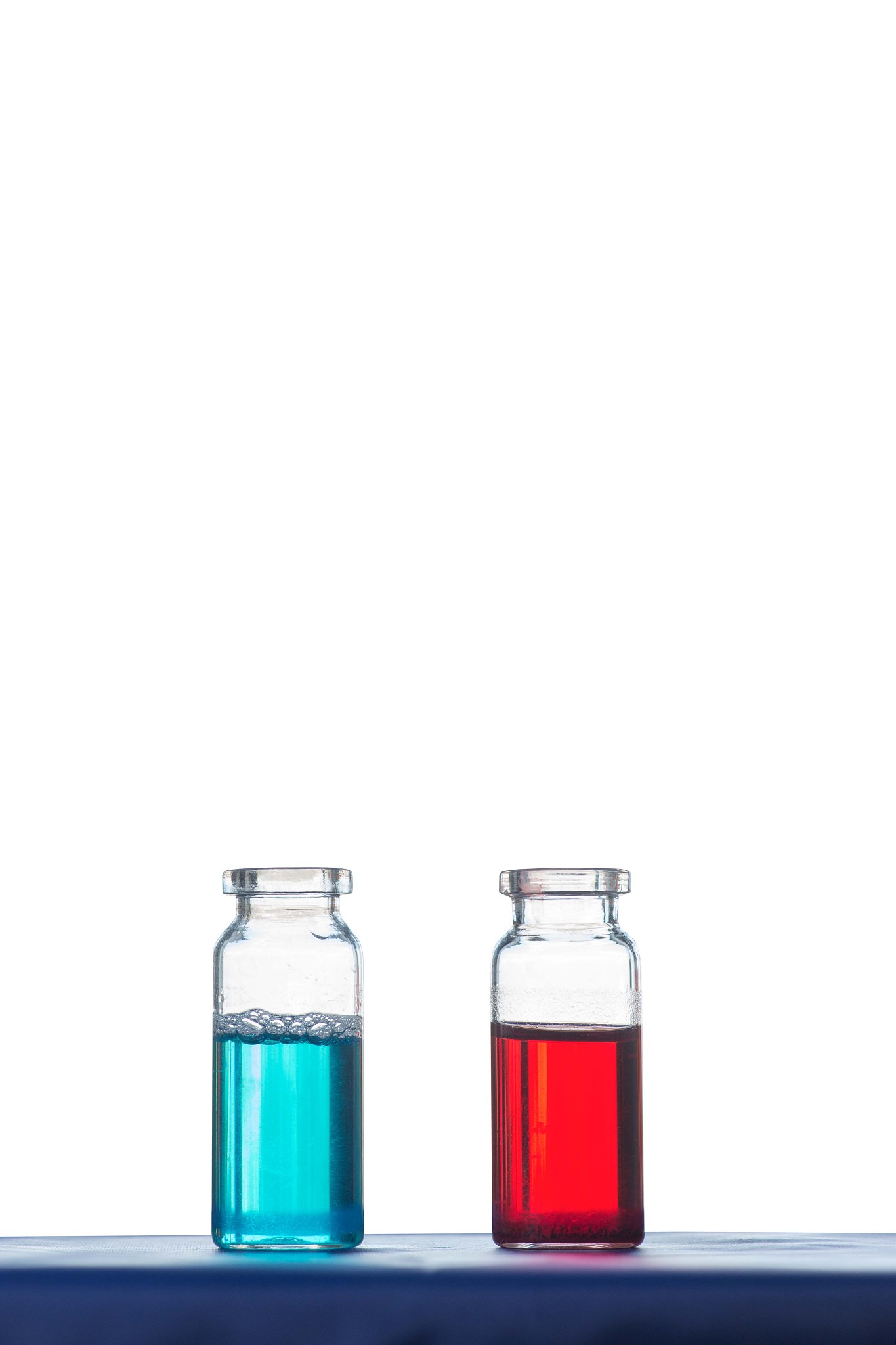 有机溶液：定义、类型、应用及安全须知