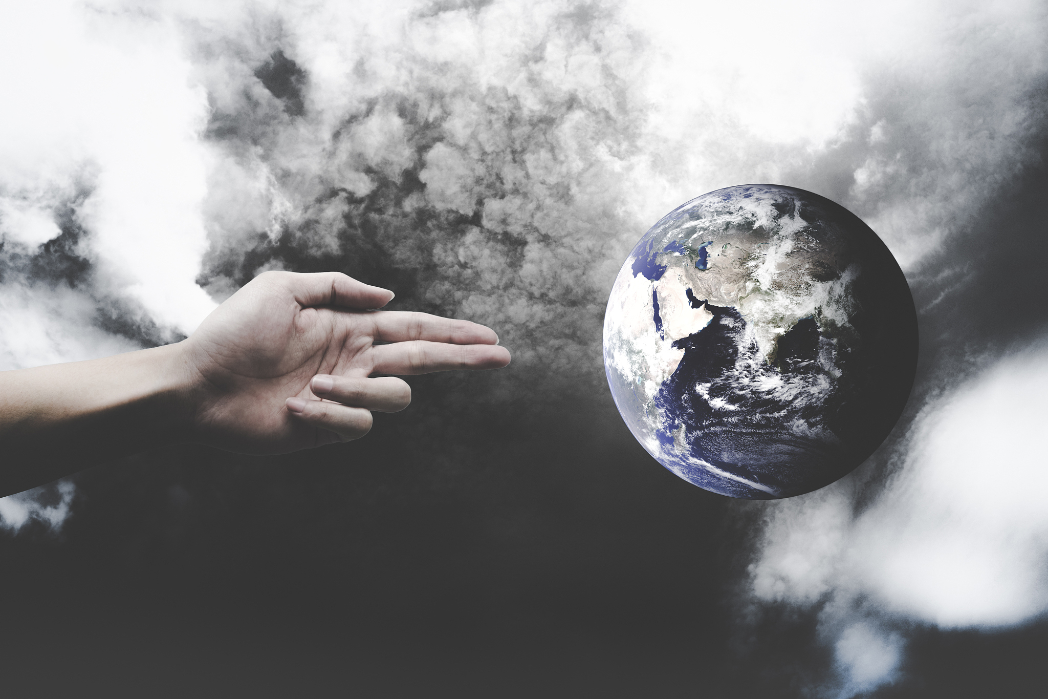 人类会灭绝吗？探讨影响人类未来生存的因素