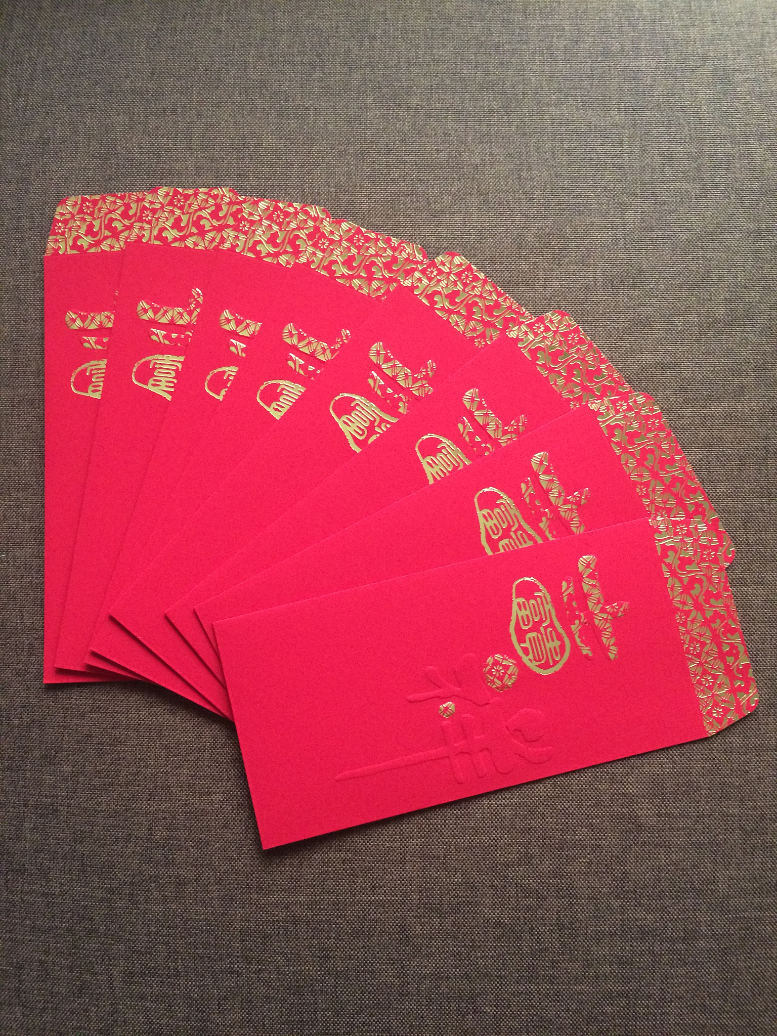 分手红包：多少合适？礼物or现金？