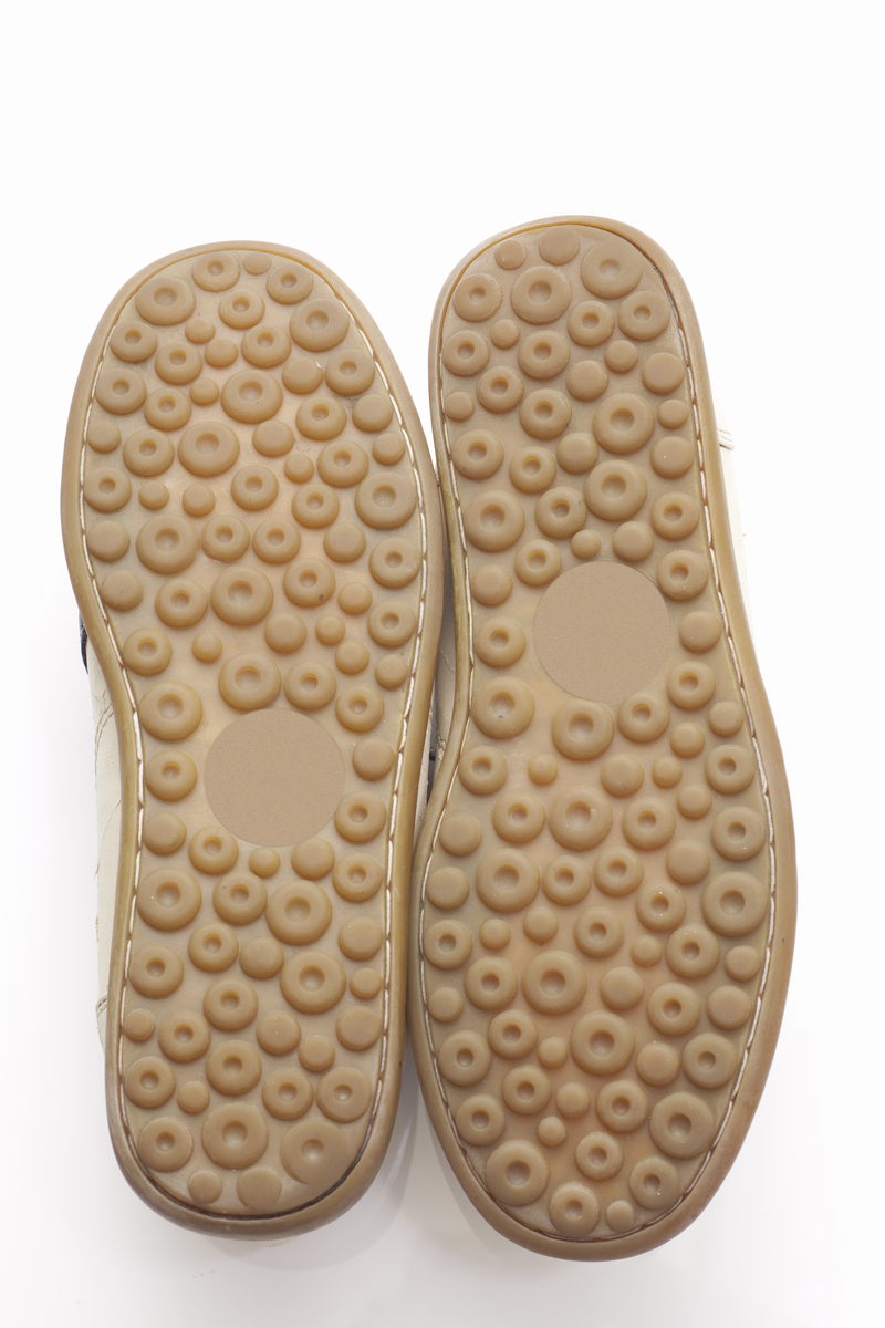 如何测试鞋子的防滑性？详细步骤和评估方法