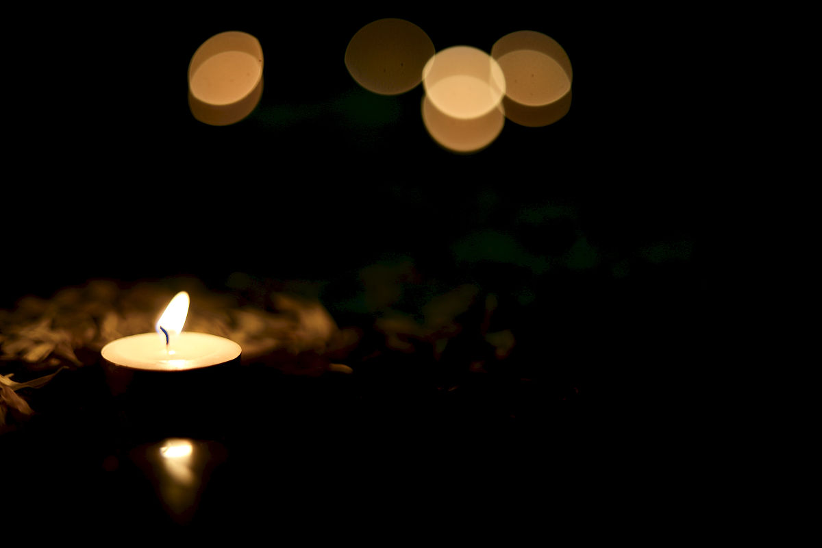 第一人称十五为逝去亲人送灯表文怎么写