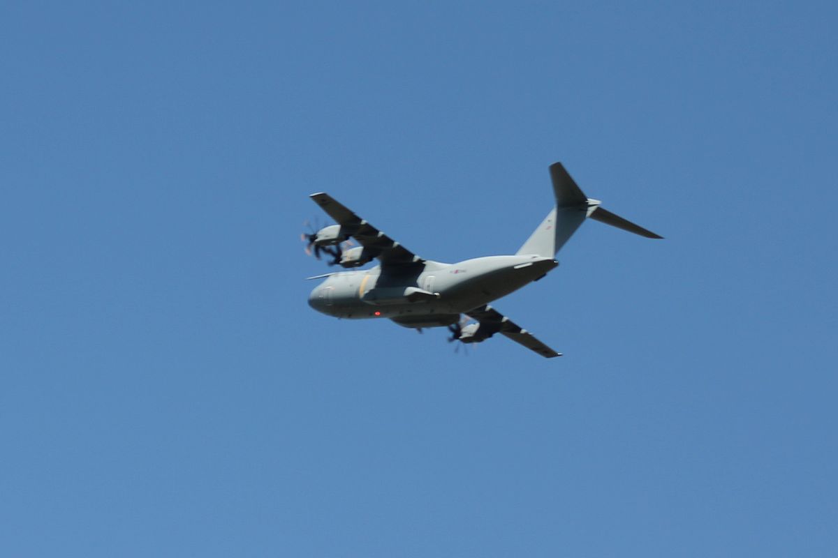 WZ-8 无人侦察机：中国高空高速侦察利器