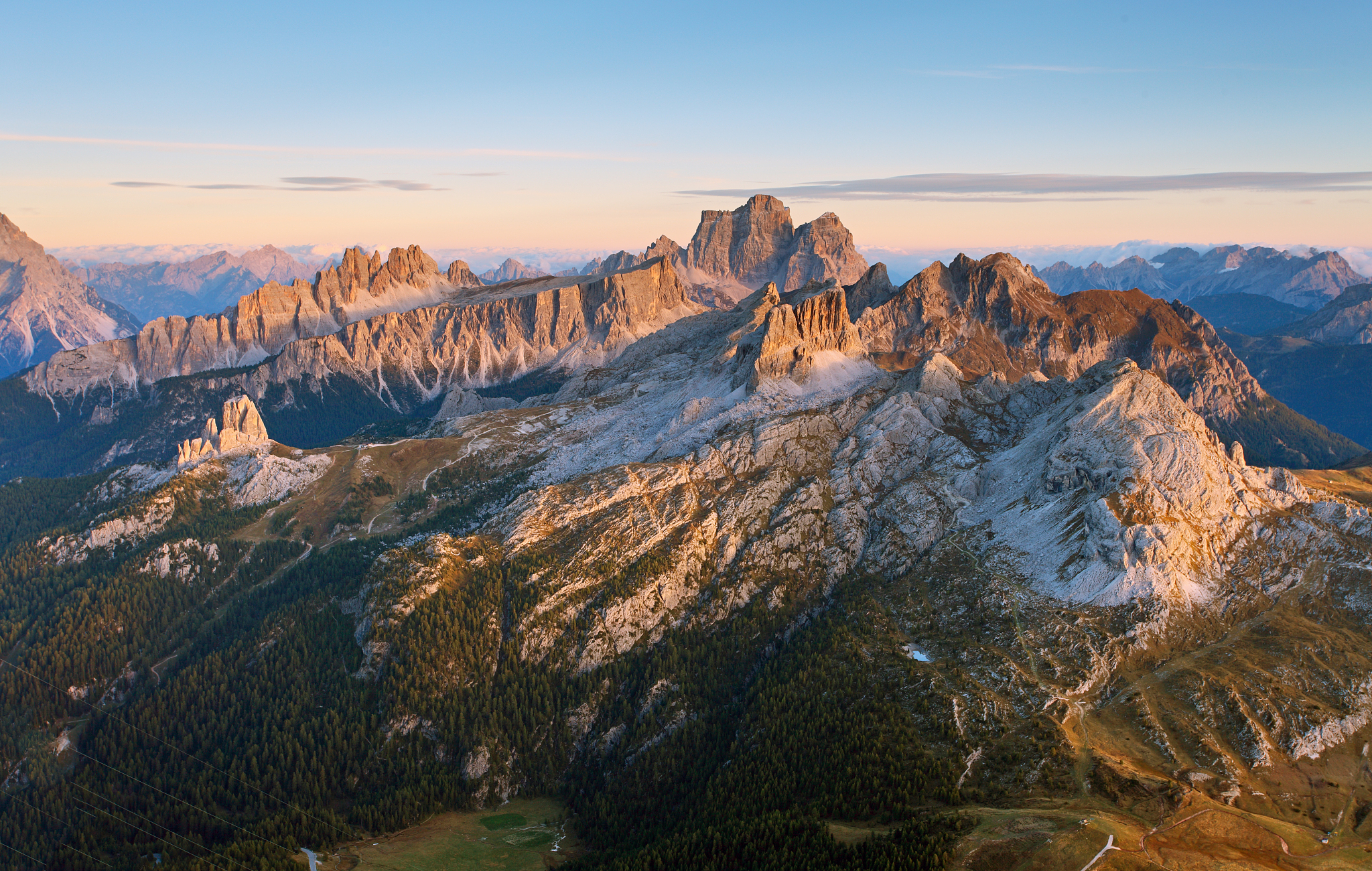 italy dolomites at sunset from lagazuoi
