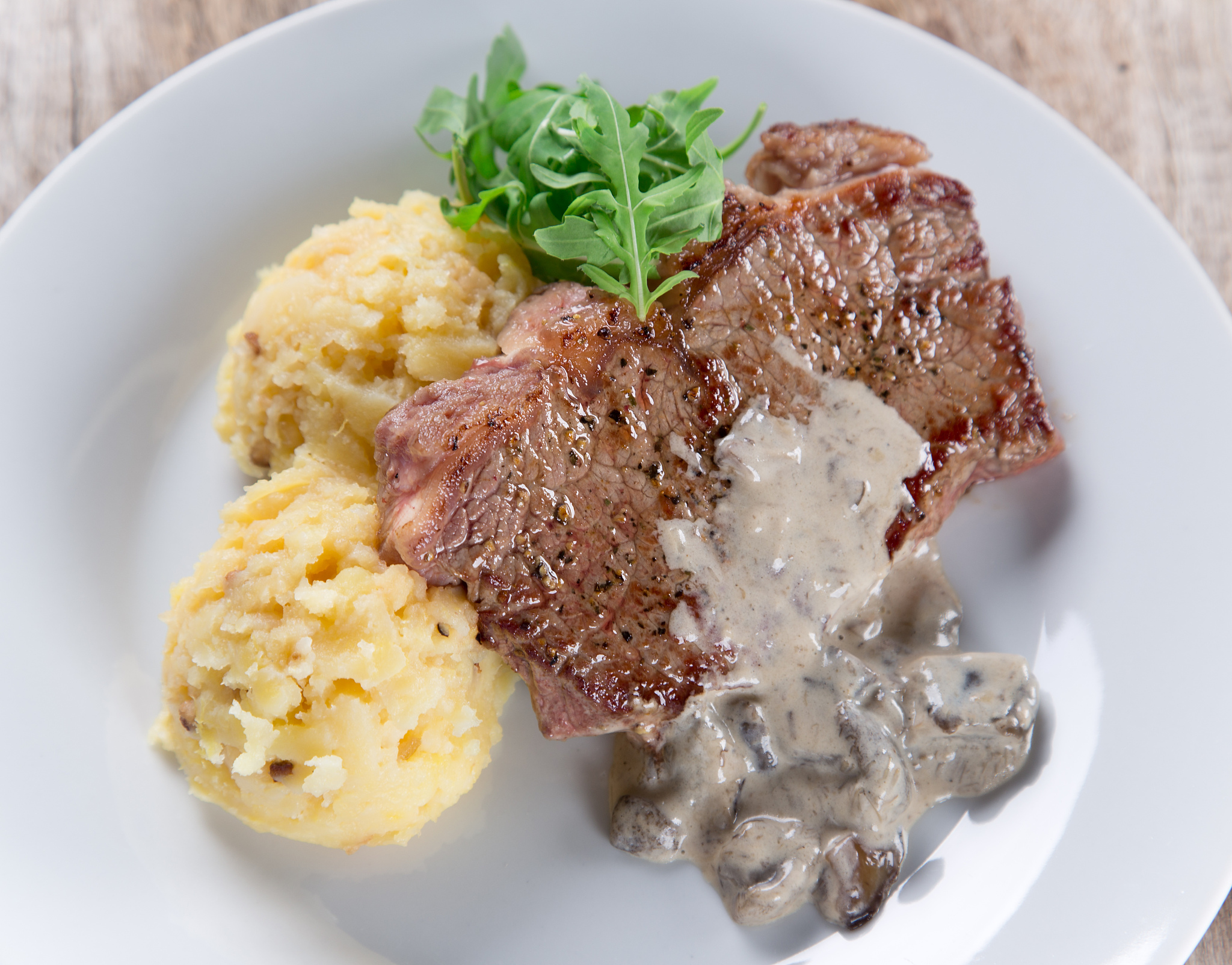 Beef Soup Hot Pot: Creamy, Aromatic Broth for Unforgettable Flavor