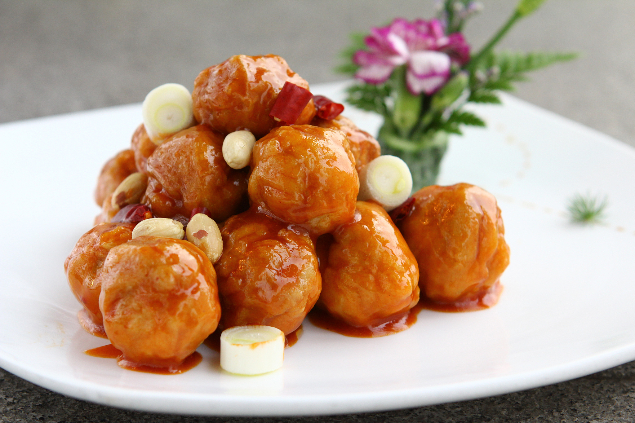 特色美食中餐炒菜糖醋丸子