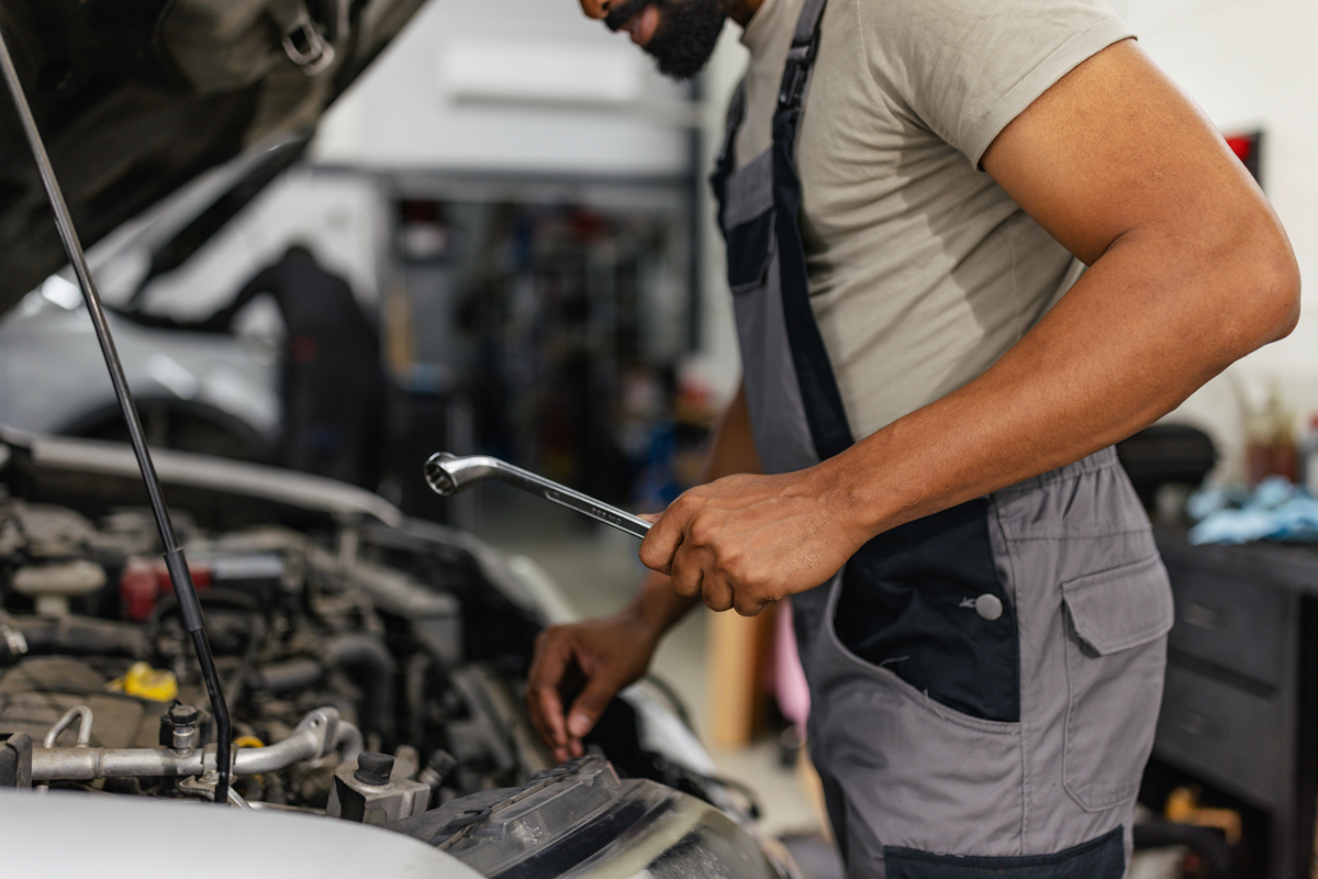 西安男孩子学汽修怎么样？技术过硬，服务出色！