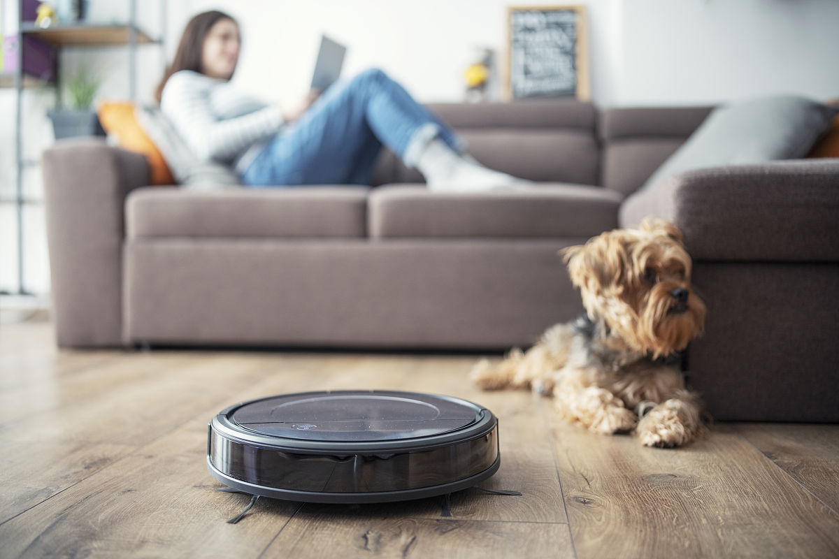 从外观、功能、规格、作用方面做一个扫地机器人产品介绍