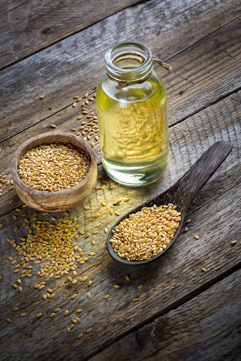 孕妇吃亚麻籽油的益处：促进胎儿发育、缓解抑郁症、预防糖尿病