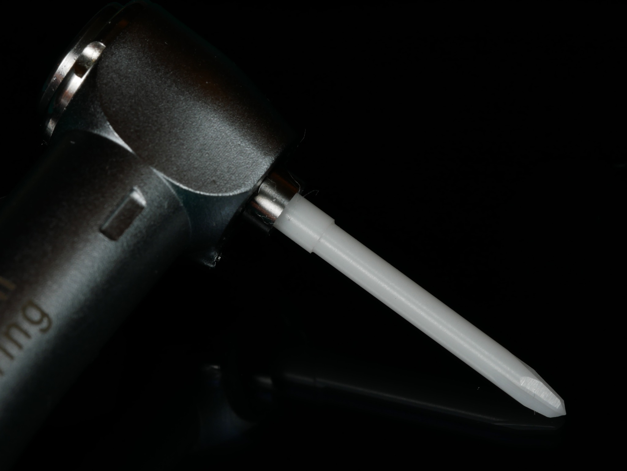 成都医院做假体隆胸多少钱？价格、因素和选择建议