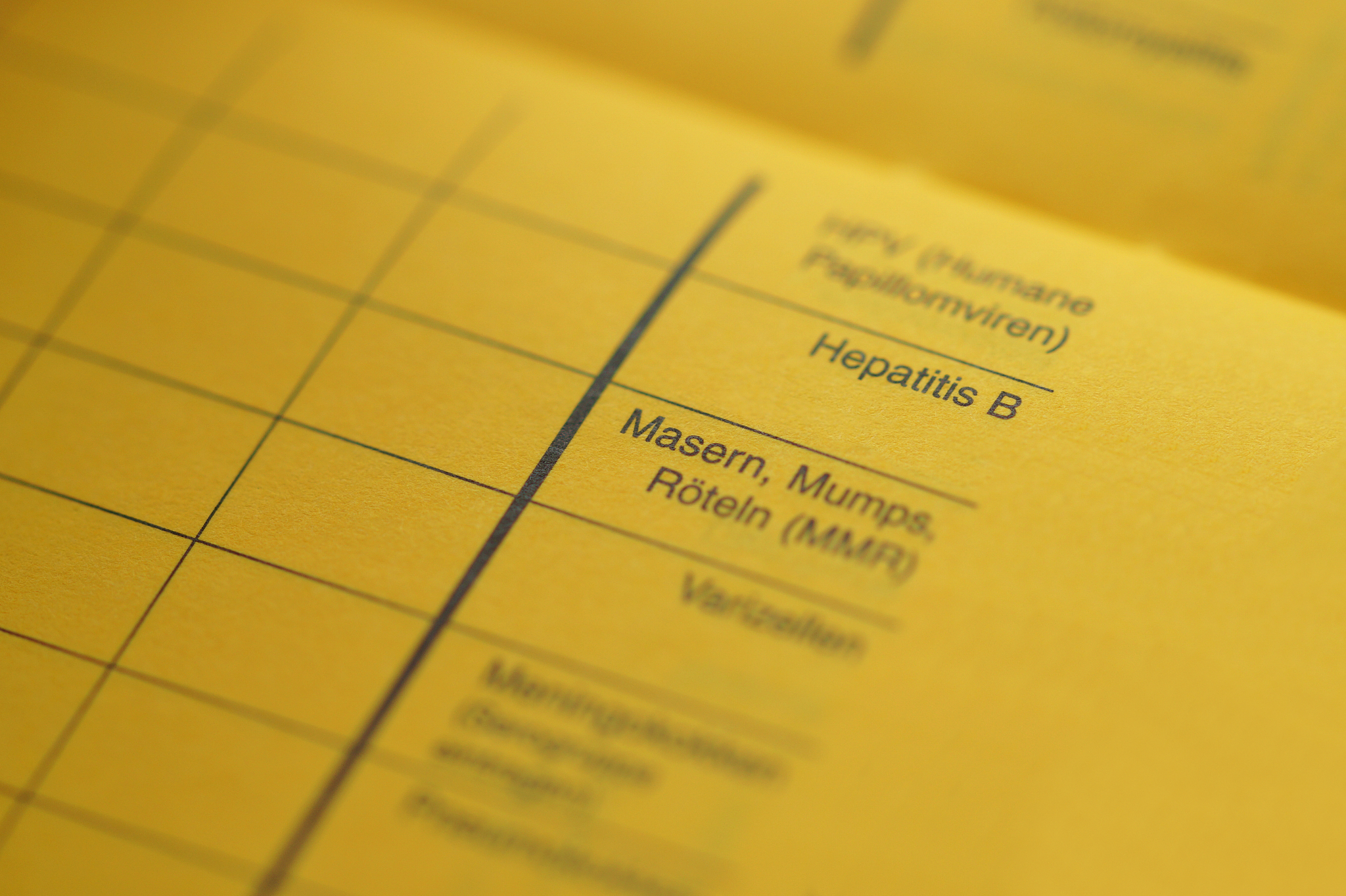 儿童必备疫苗清单：常规和特殊疫苗全解析