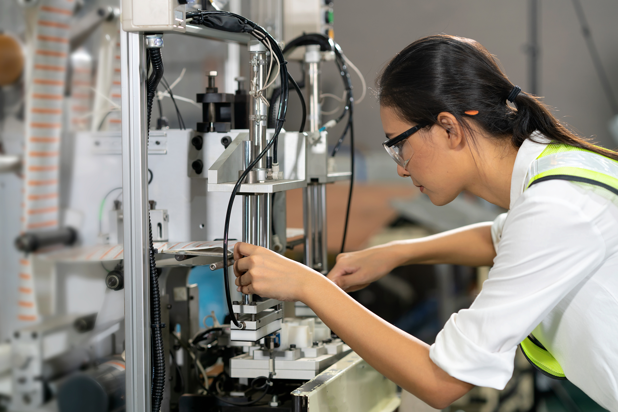 自动化专业适合女生学吗用发散