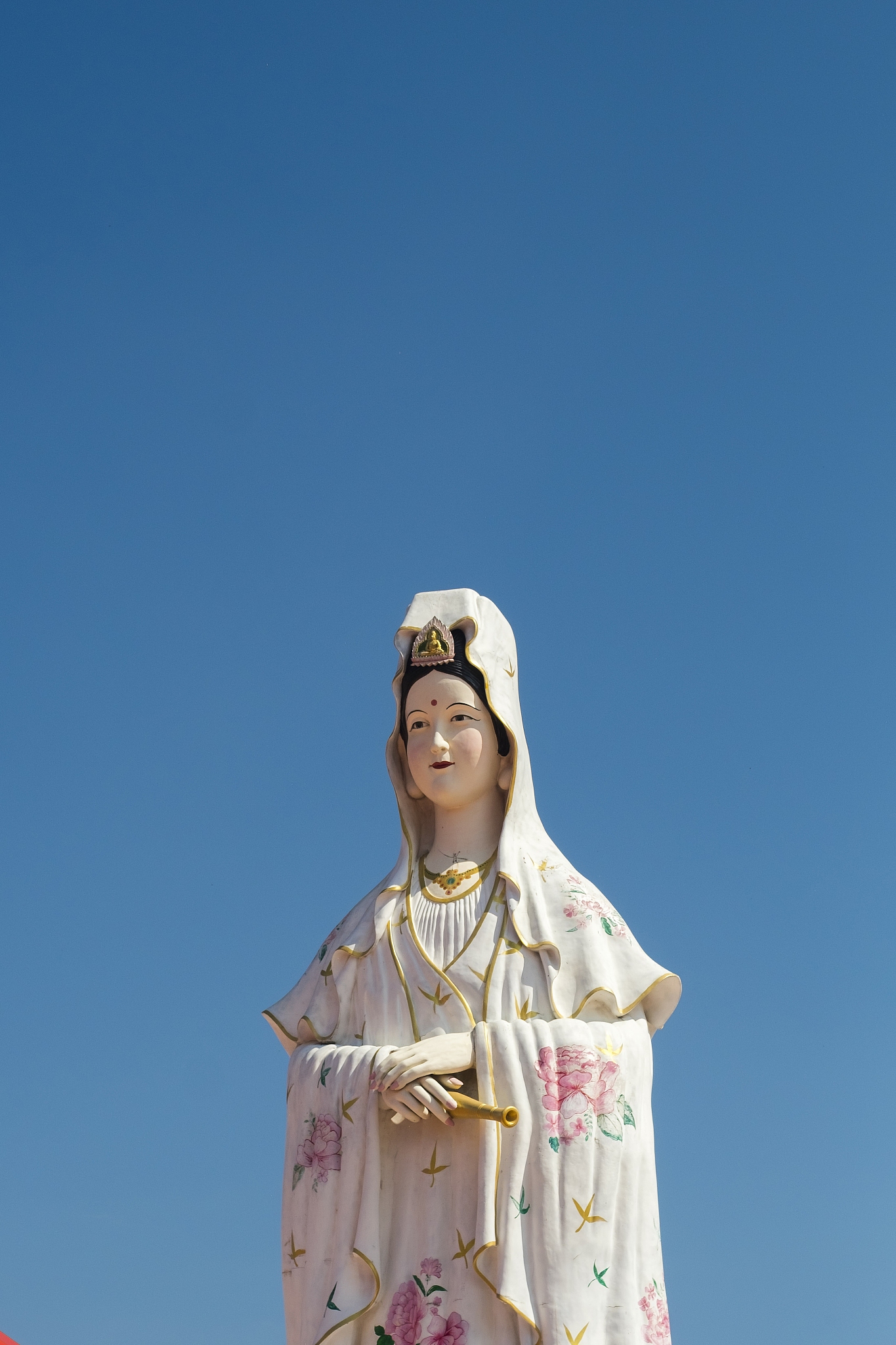 你现在的身份是论文作者对论文《西游记中的民间信仰与文化传承》进行问题答辩问题为：2举例说说《西游记》中的民间信仰