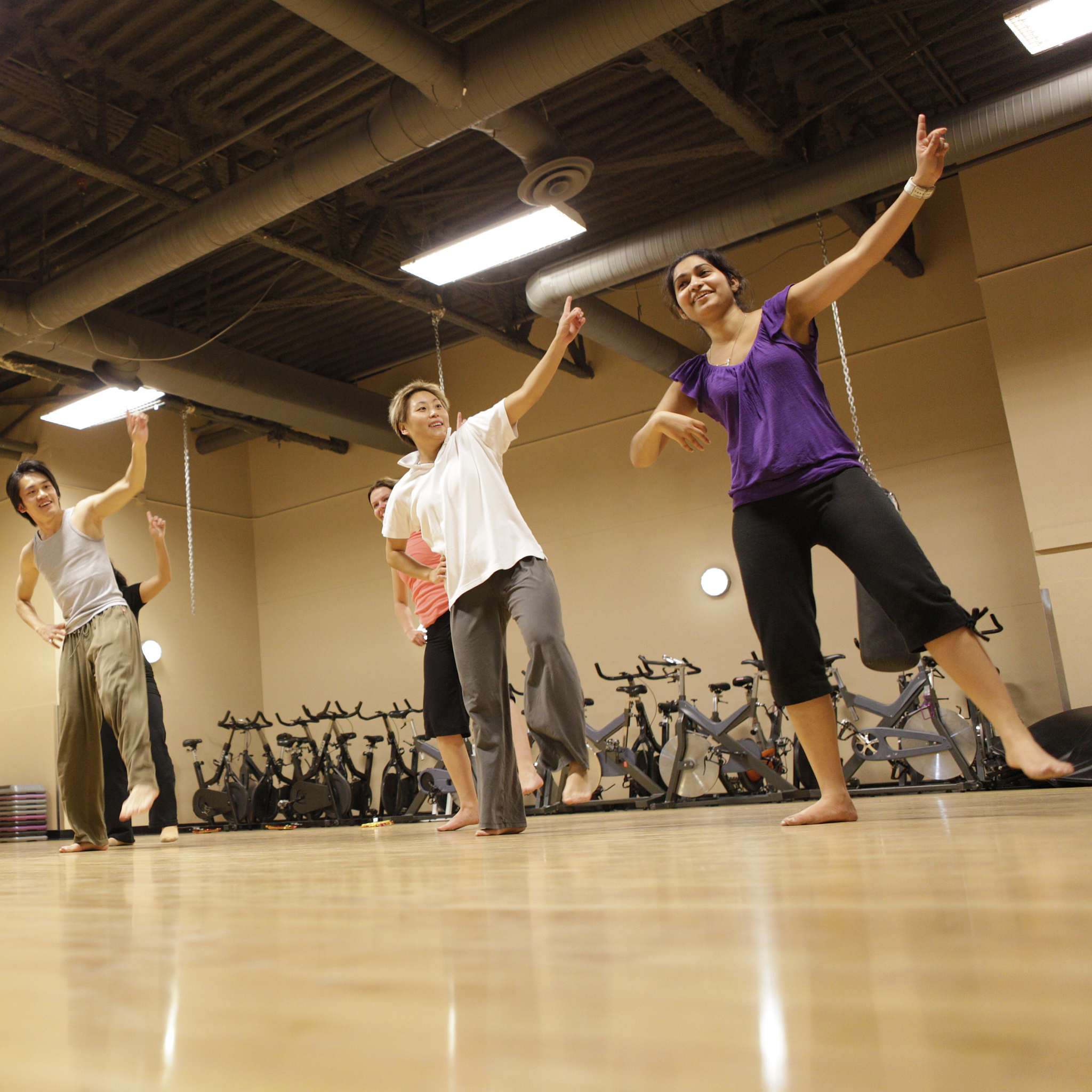 20岁舞蹈编导专业学生创业指南：如何创办舞蹈培训机构或舞蹈团队？