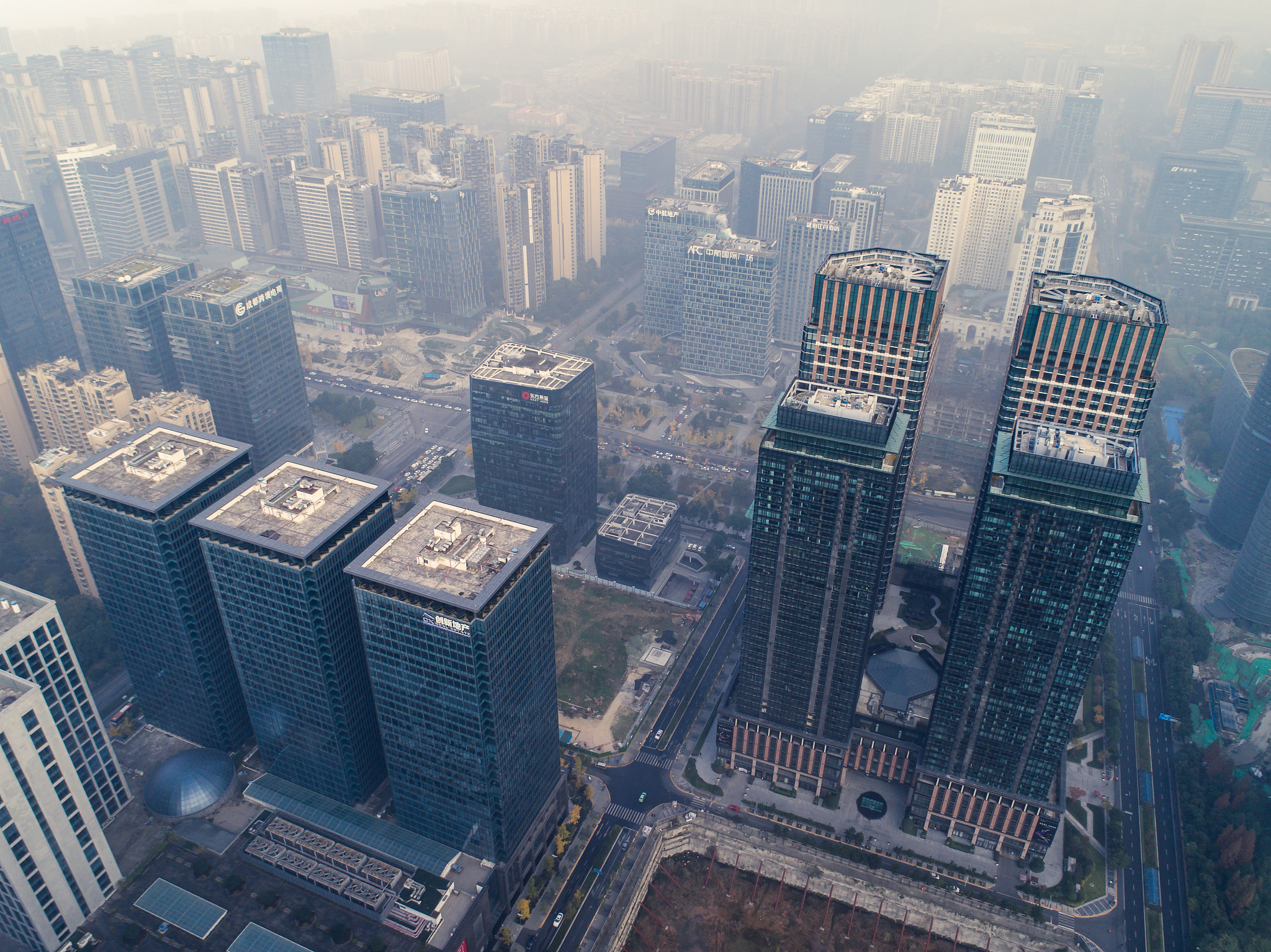 成都建筑学校毕业生薪资待遇及就业前景分析