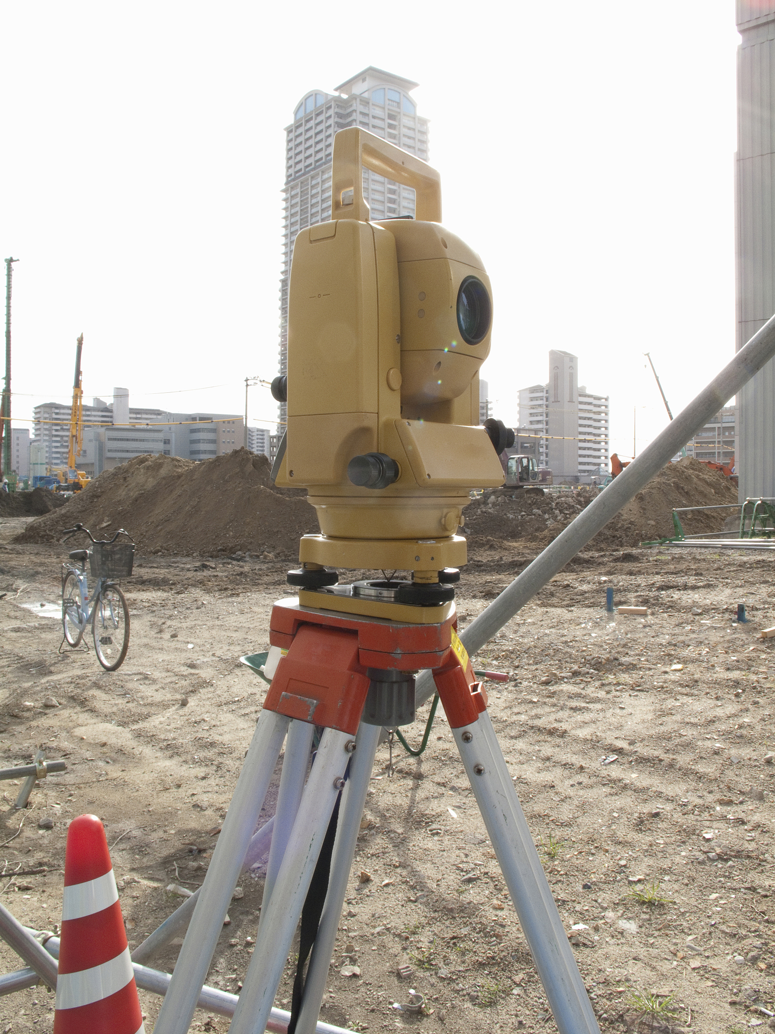 测量学实训：经纬仪、水准仪、导线测量、四等水准测量、全站仪放样实战经验分享