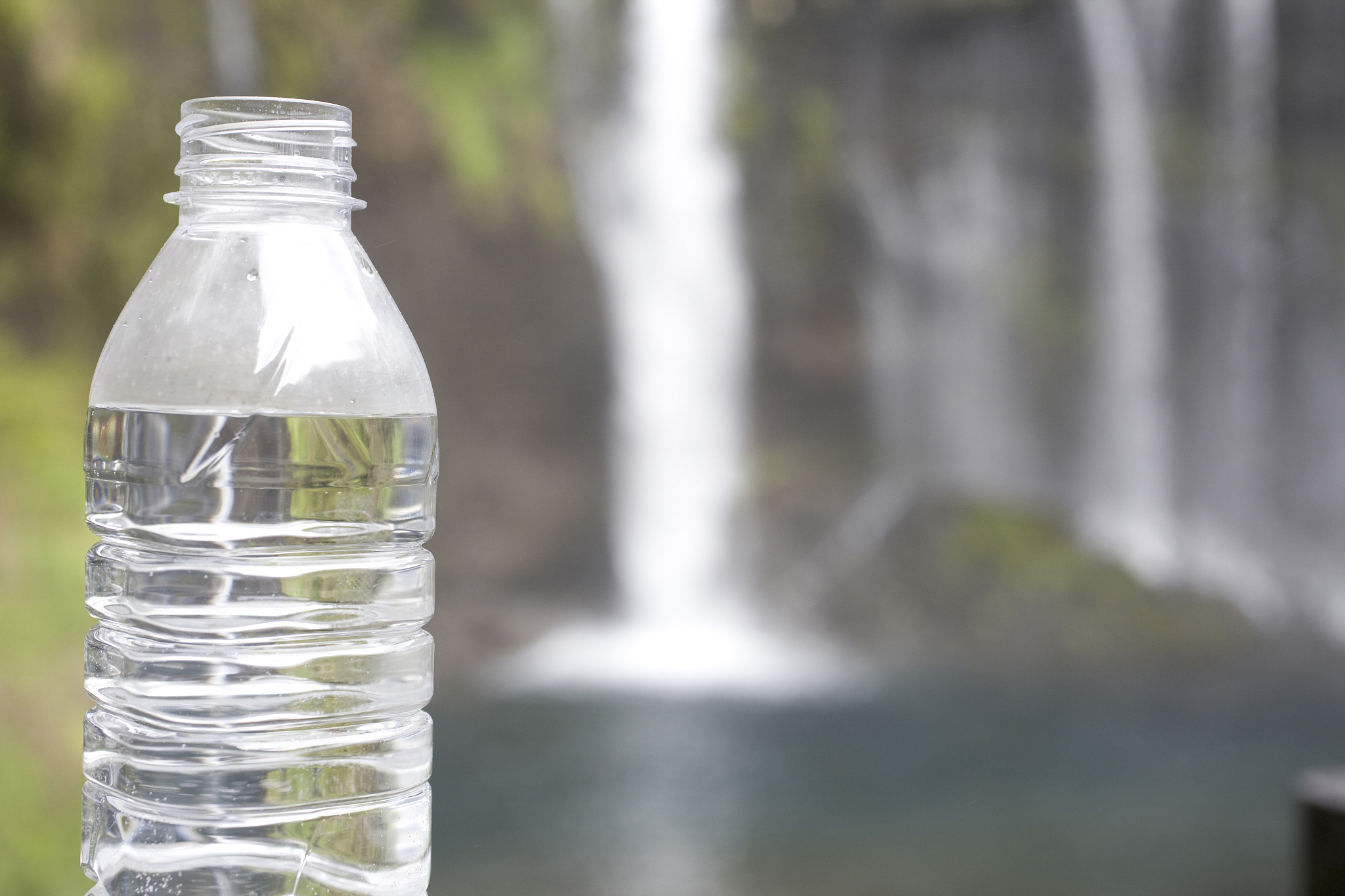 关于水可以喝的100000字的论证作文