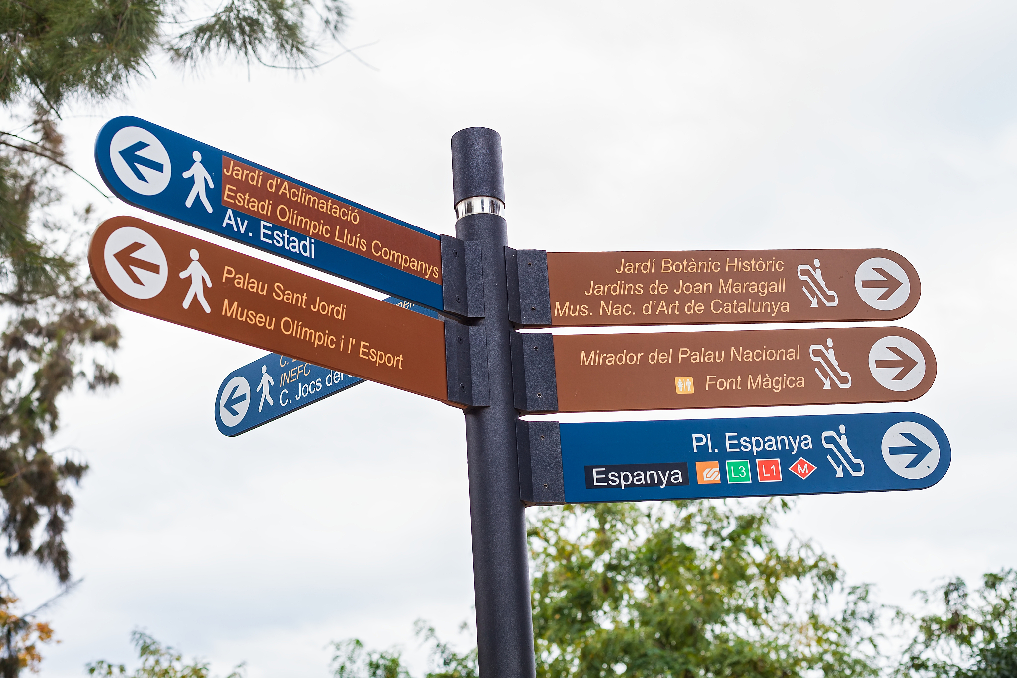 找10个户外广告