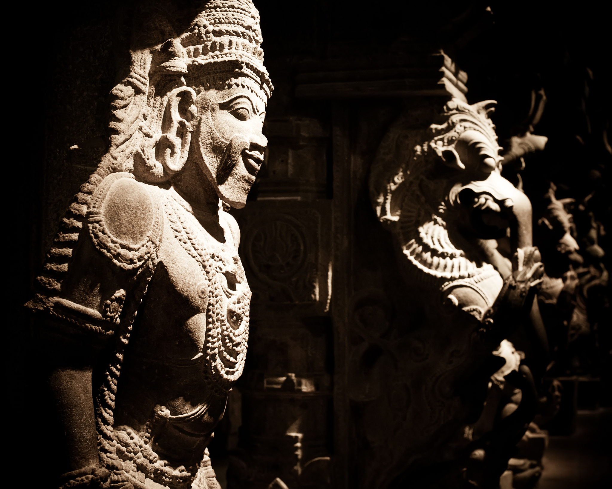 印度两大史诗的思想价值：宗教、道德与命运