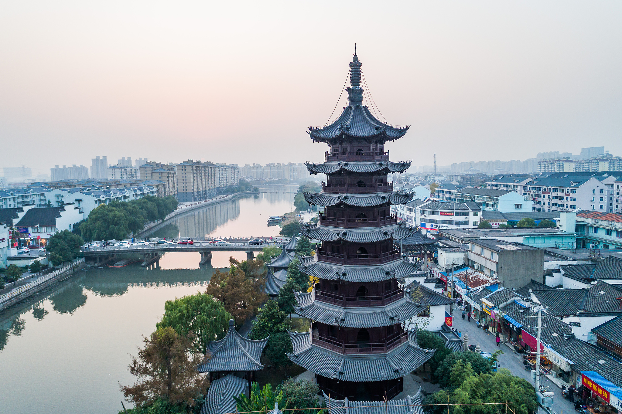 上海泗泾古镇安方塔