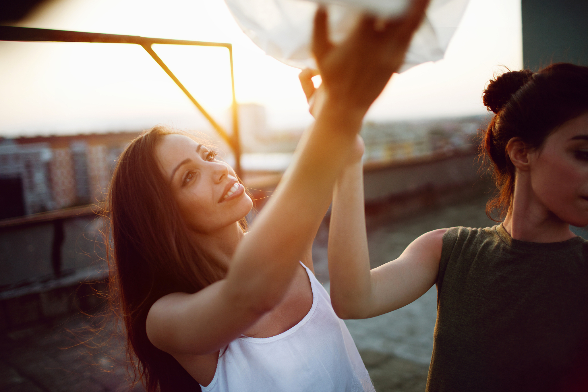 如何追求强势的女生：赢得芳心的实用指南