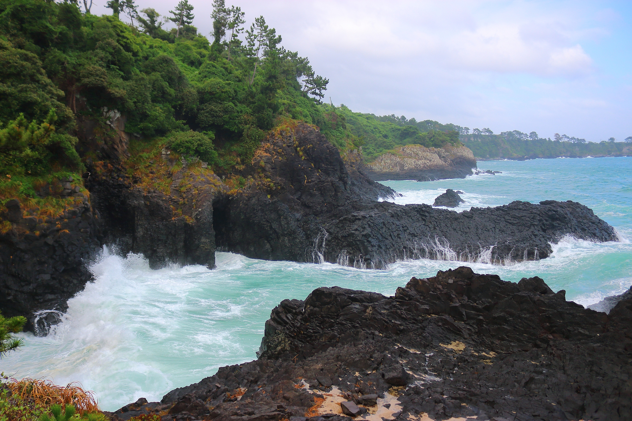 jeju coast, cliffs, waves, pangenduk,