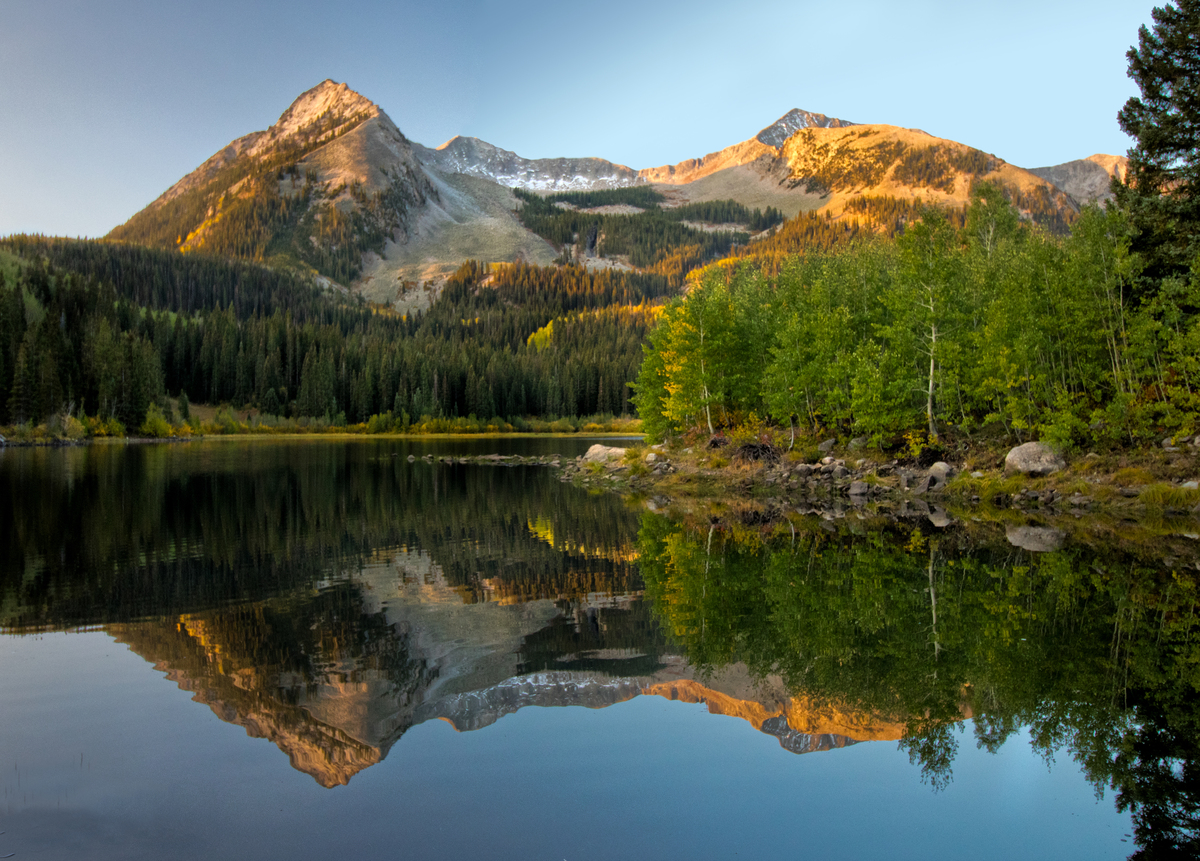 Escape to Stunning Nature Scenery: Breathtaking Views & Tranquil Sounds