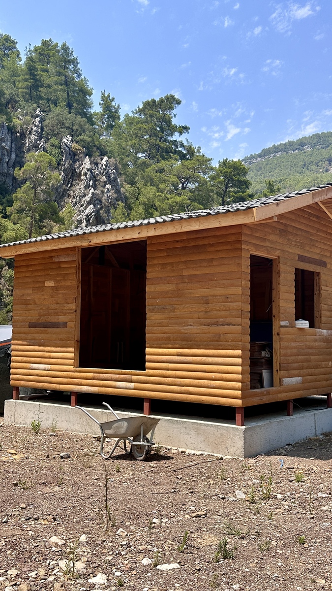 集装箱房屋：可移动、可拆卸、节能环保的新型住房选择