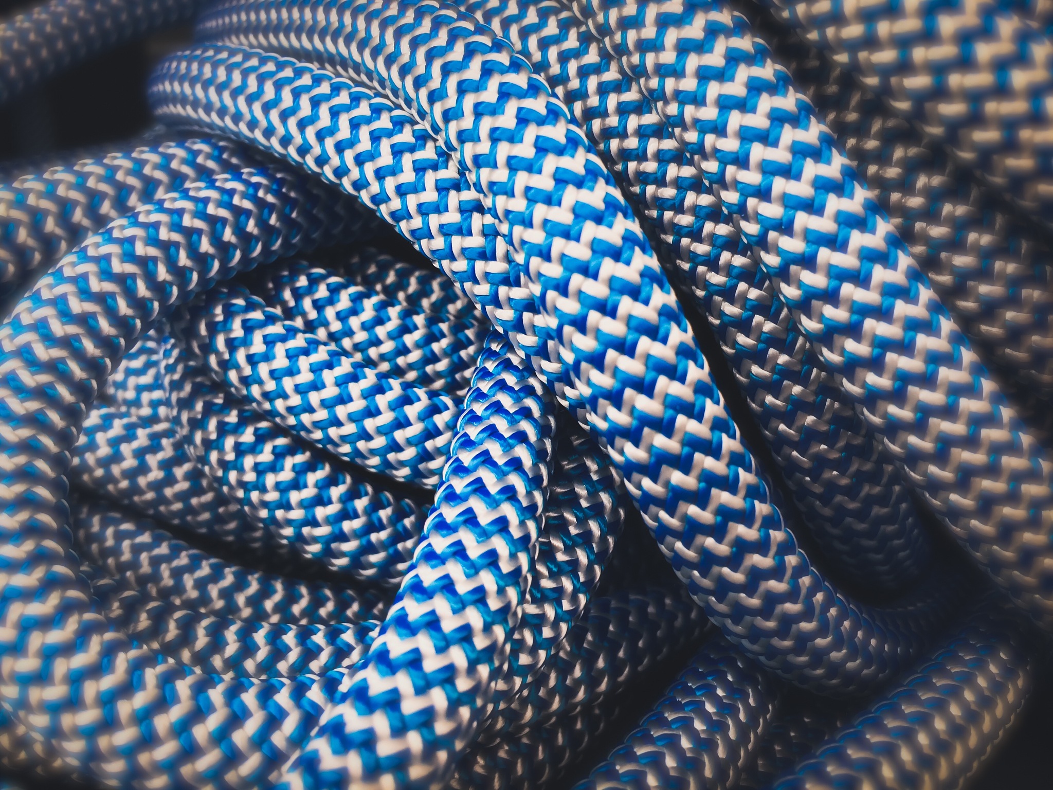 blue nylon rope