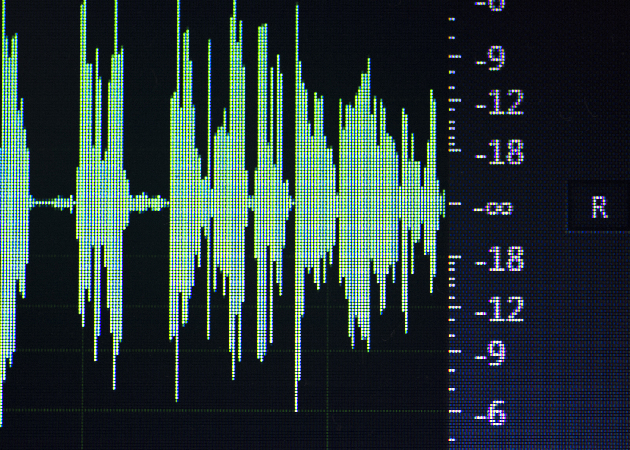 AV信号：什么是AV信号？如何使用AV信号连接设备？