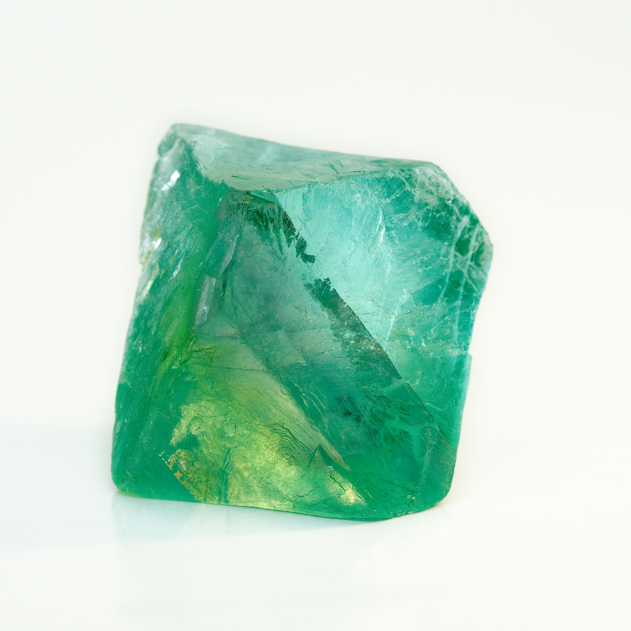 Emerald Gemstone: Meaning, Properties, and Uses - Explore the Green Gem