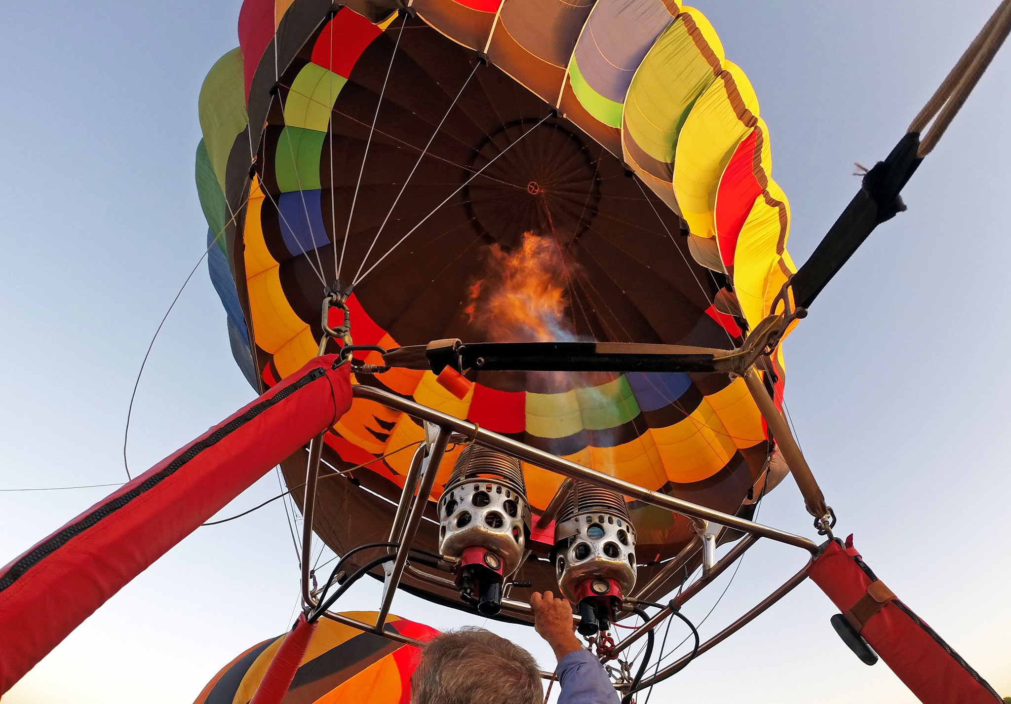 成都录取飞行员的要求和优势有哪些